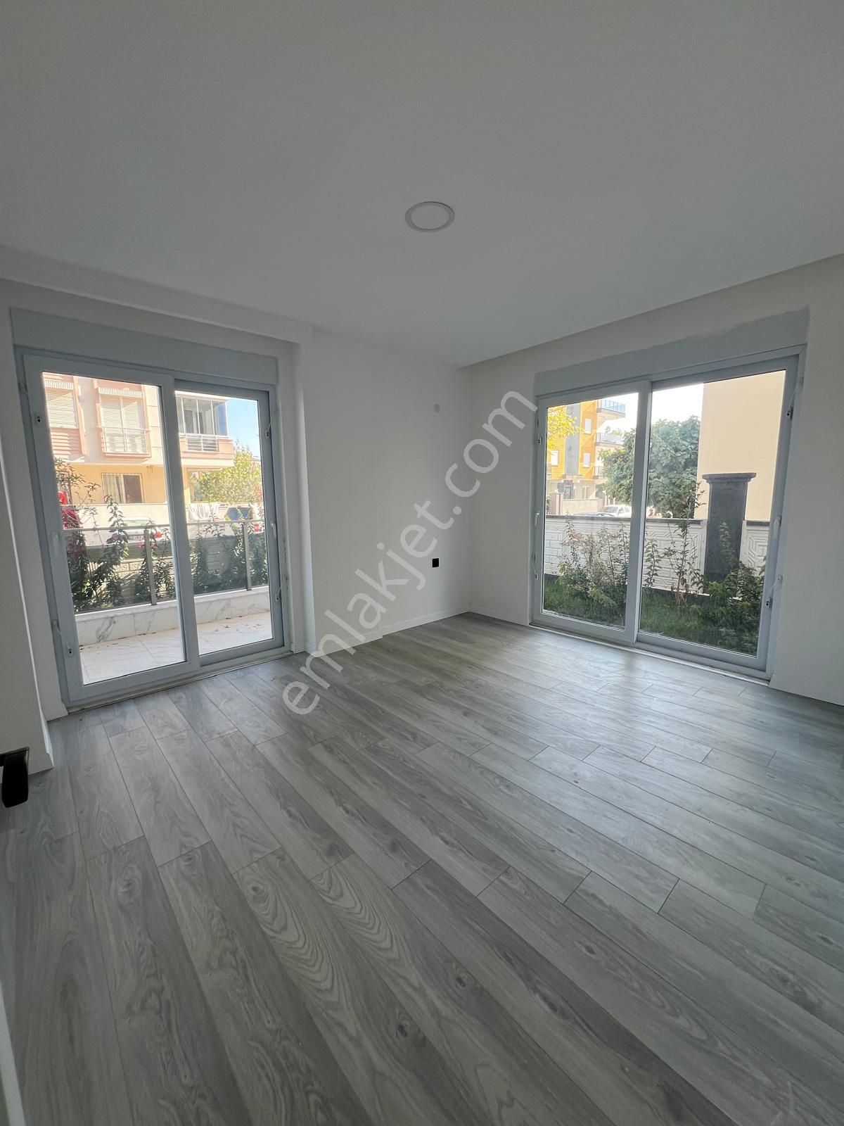 Aydoğmuşta 2+1 Lüks Sıfır Daire - Görsel 15