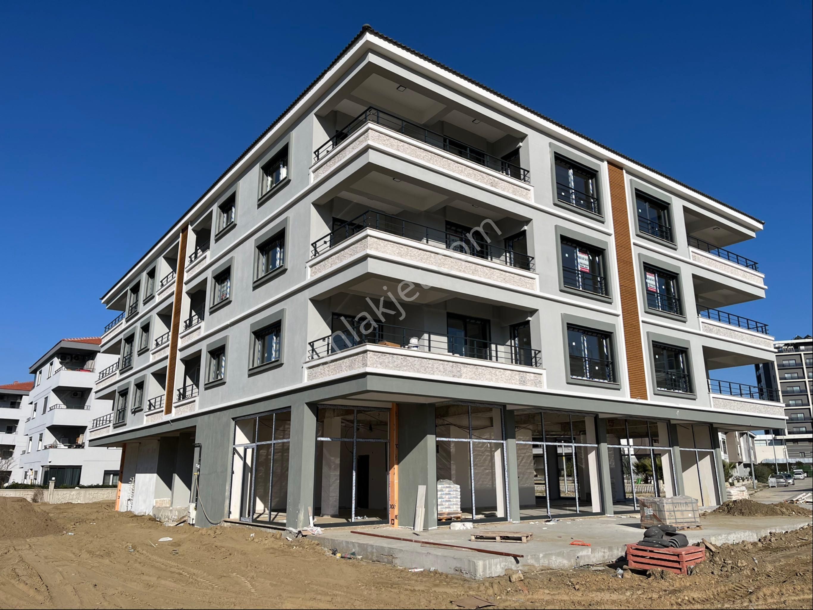 A Plus Gayrimenkulden Fen Lisesi Yakını Satılık Sıfır 3+1 Daire