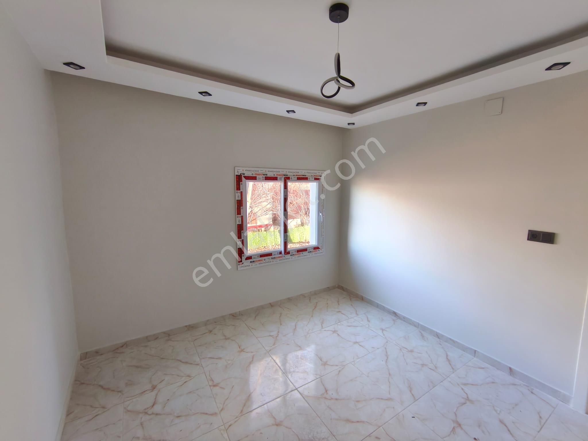 Kar Emlaktan Akçatekir Çarşı Merkezine Yakın 3+1 Satılık Müstakil Ev - Görsel 24