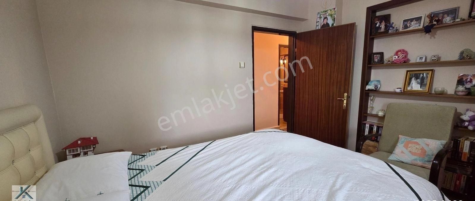 Satılık 3+1 Dikmen Akpınar Mah. 10. Katta Asansörlü Otoparklı Bakımlı Yapılı - Görsel 4