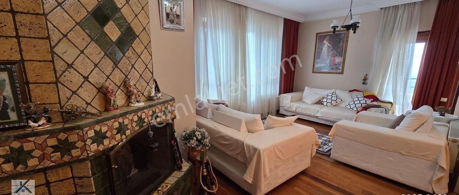 Satılık 3+1 Dikmen Akpınar Mah. 10. Katta Asansörlü Otoparklı Bakımlı Yapılı