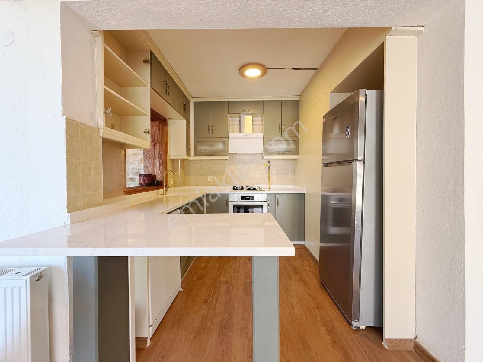 Yenifoça'da 330 M² Arsa İçinde Fırsat Satılık Müstakil Dubleks - Görsel 6