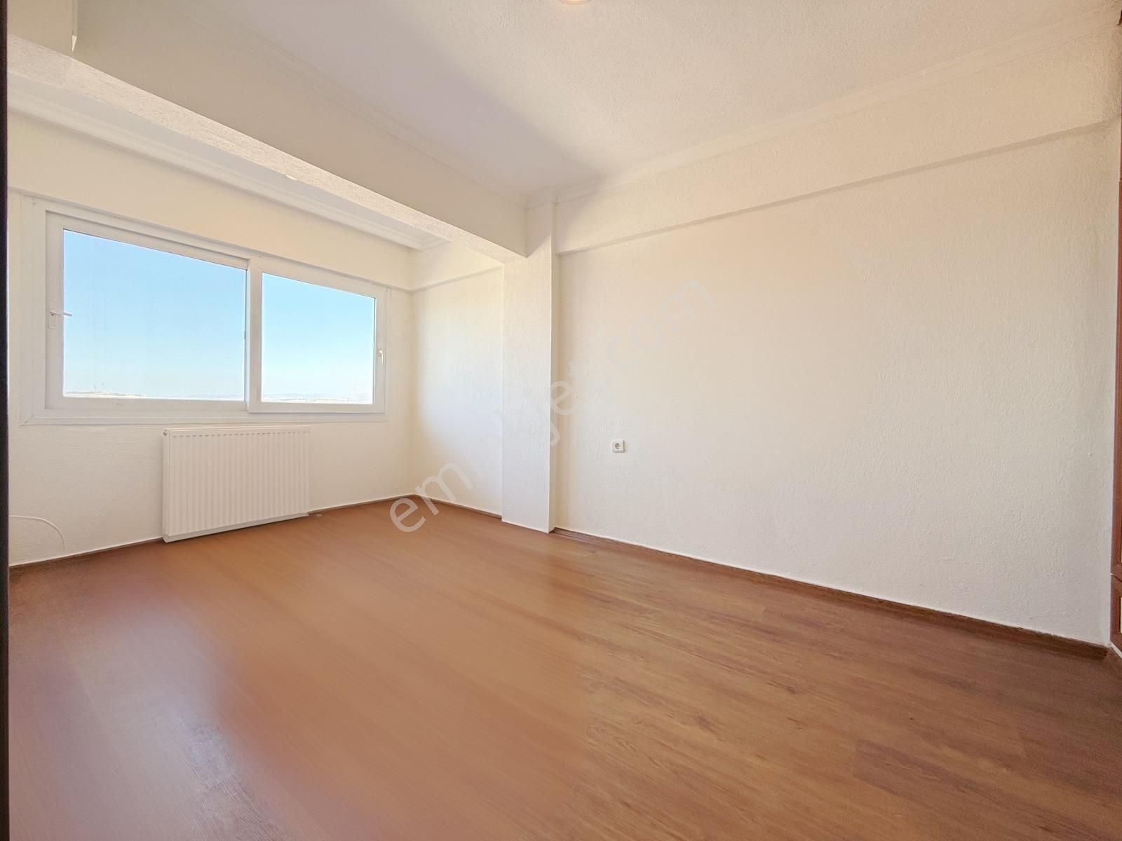 Yenifoça'da 330 M² Arsa İçinde Fırsat Satılık Müstakil Dubleks - Görsel 15