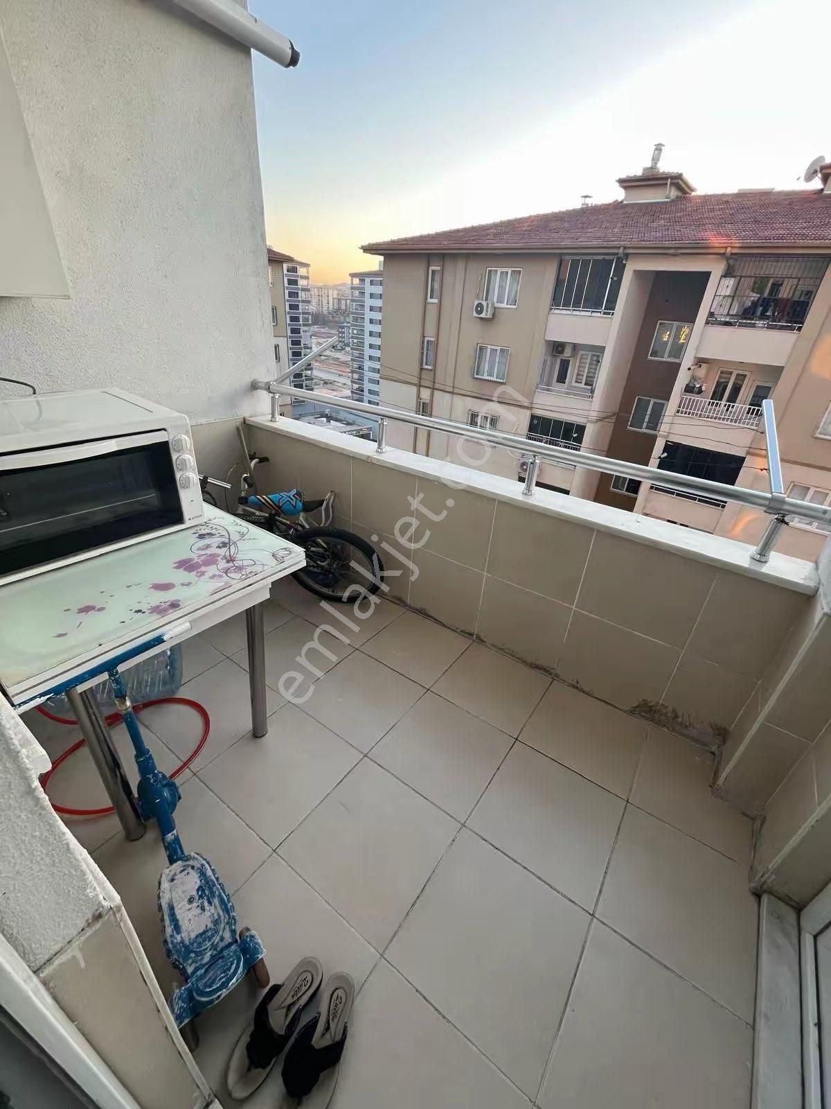 Şirinevlerde Satılık 3+1 Bakımlı Toki Dairesi - Görsel 8