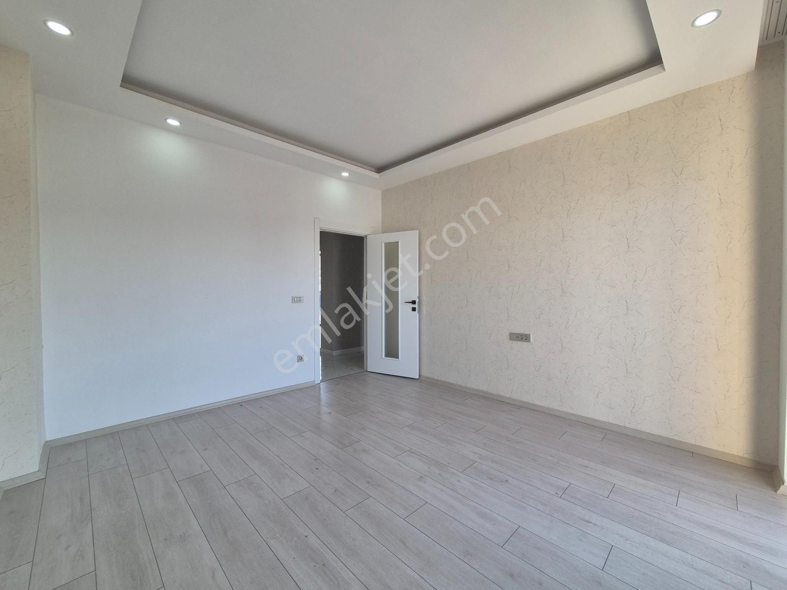 Panoramik Antalya Manzaralı Doğalgaz Kombili 3+1 Daire - Görsel 13