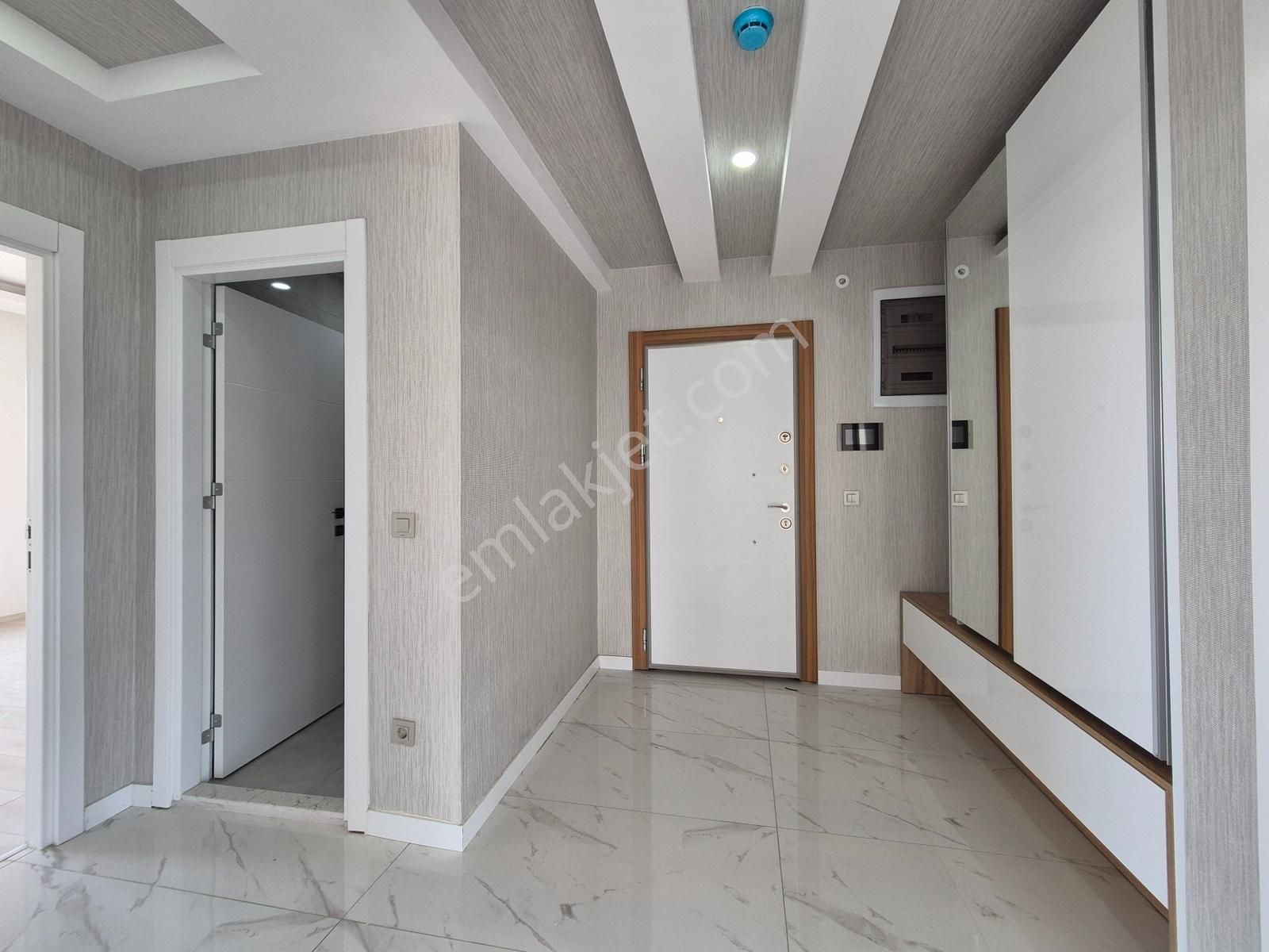 Panoramik Antalya Manzaralı Doğalgaz Kombili 3+1 Daire - Görsel 12