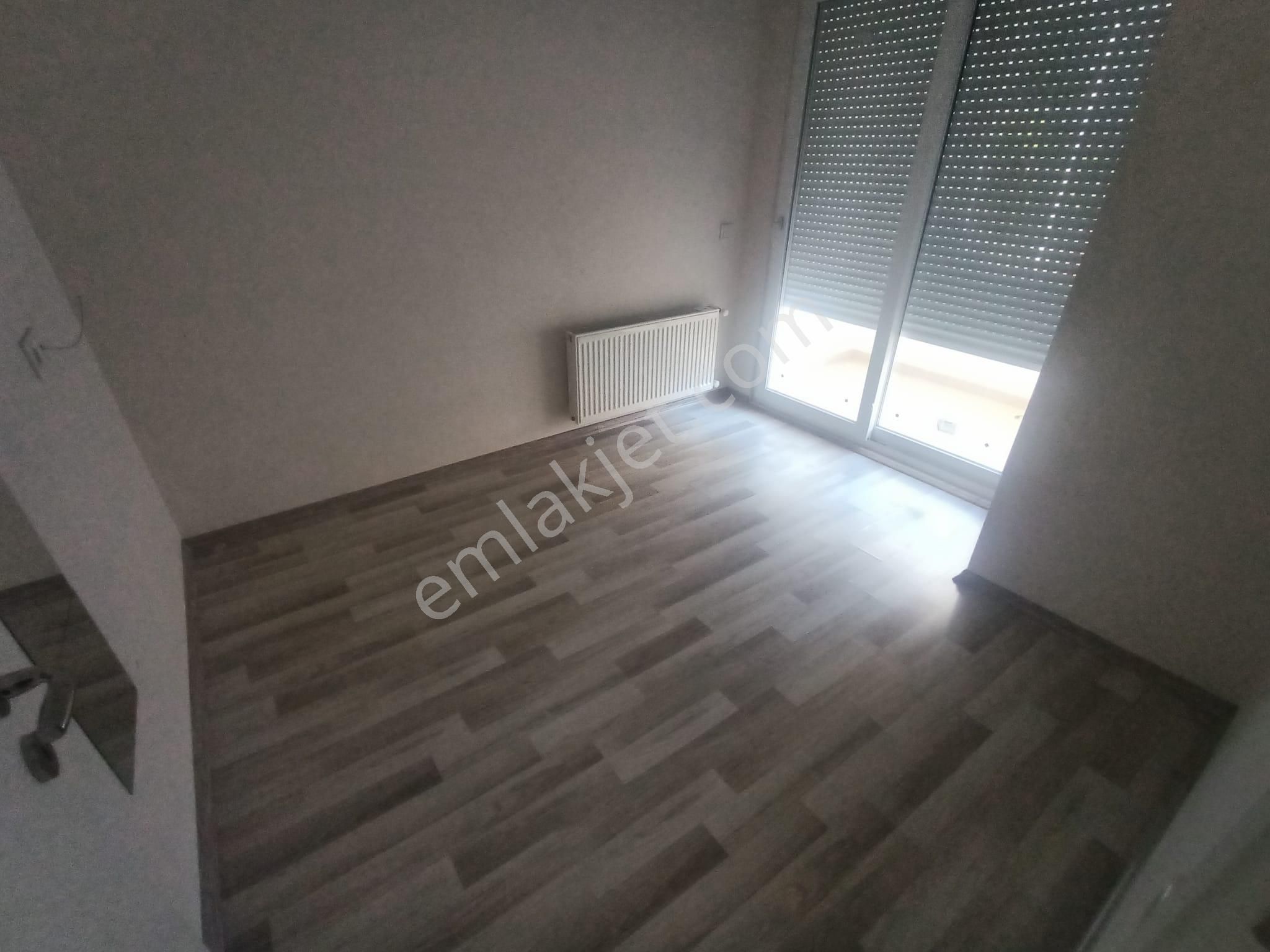 Sarısuda Site İçerisinde Doğalgazlı Amerikan Mutfak Giriş Kat 1+1 Satılık Daire - Görsel 7