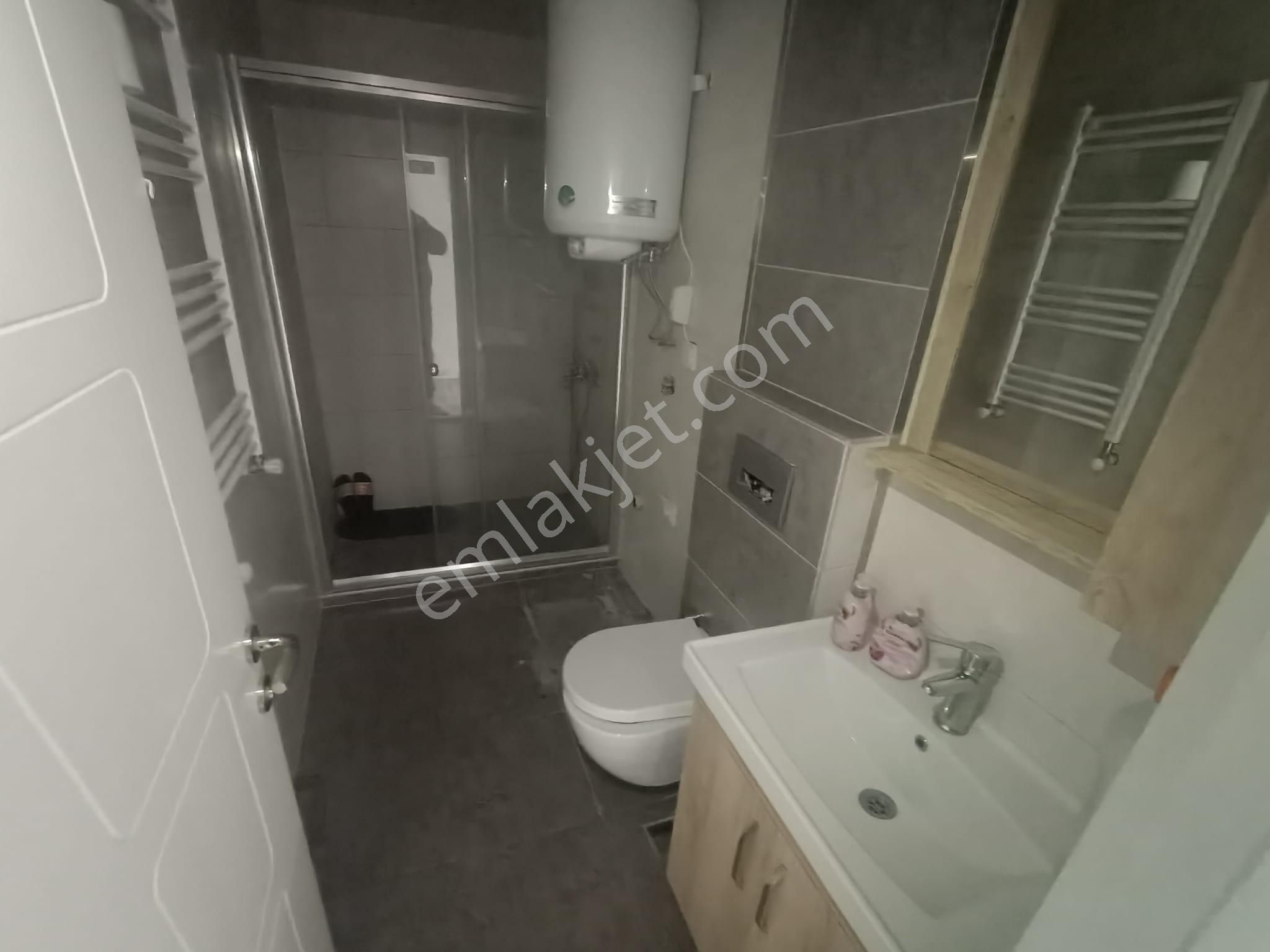 Sarısuda Site İçerisinde Doğalgazlı Amerikan Mutfak Giriş Kat 1+1 Satılık Daire - Görsel 8