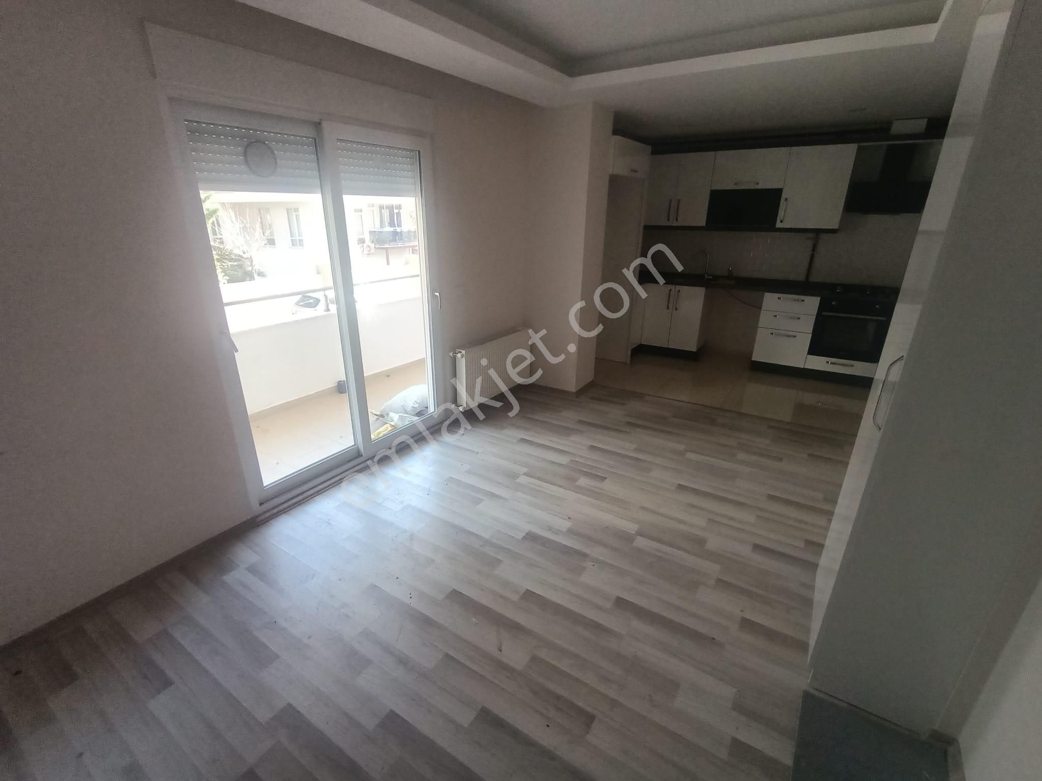 Sarısuda Site İçerisinde Doğalgazlı Amerikan Mutfak Giriş Kat 1+1 Satılık Daire - Görsel 5