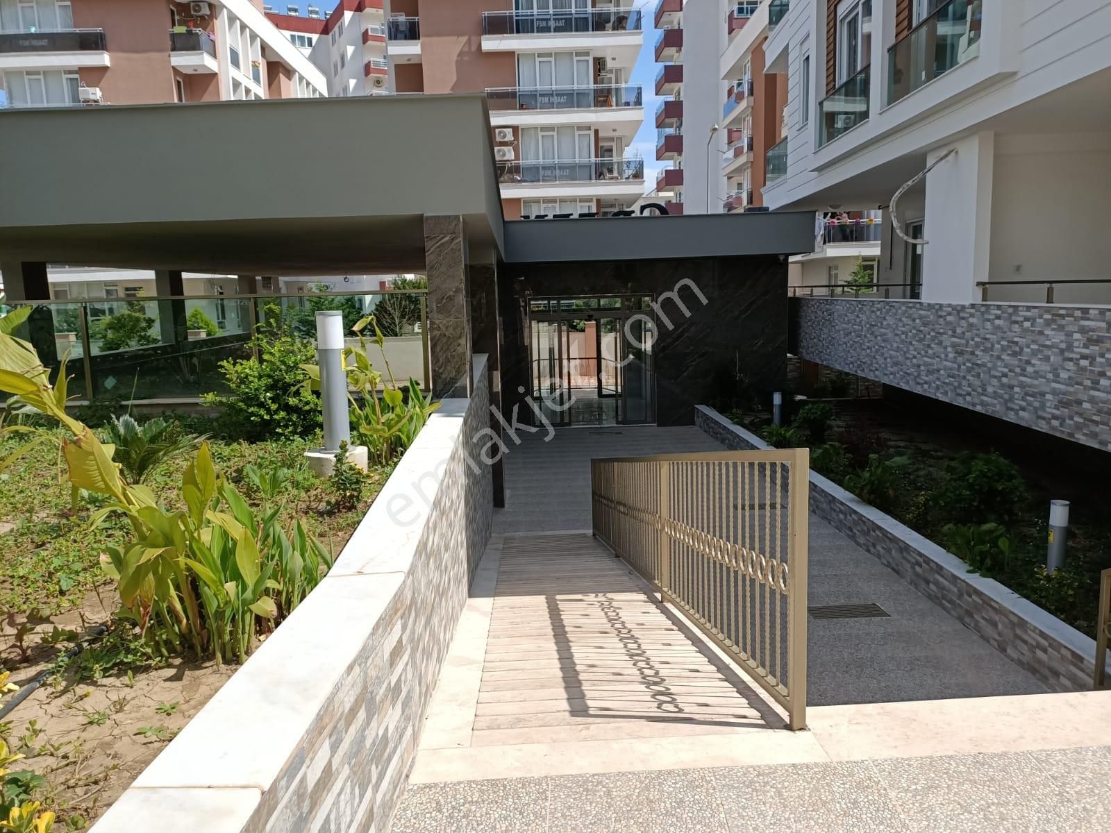 Sarısuda Site İçerisinde Doğalgazlı Amerikan Mutfak Giriş Kat 1+1 Satılık Daire - Görsel 21