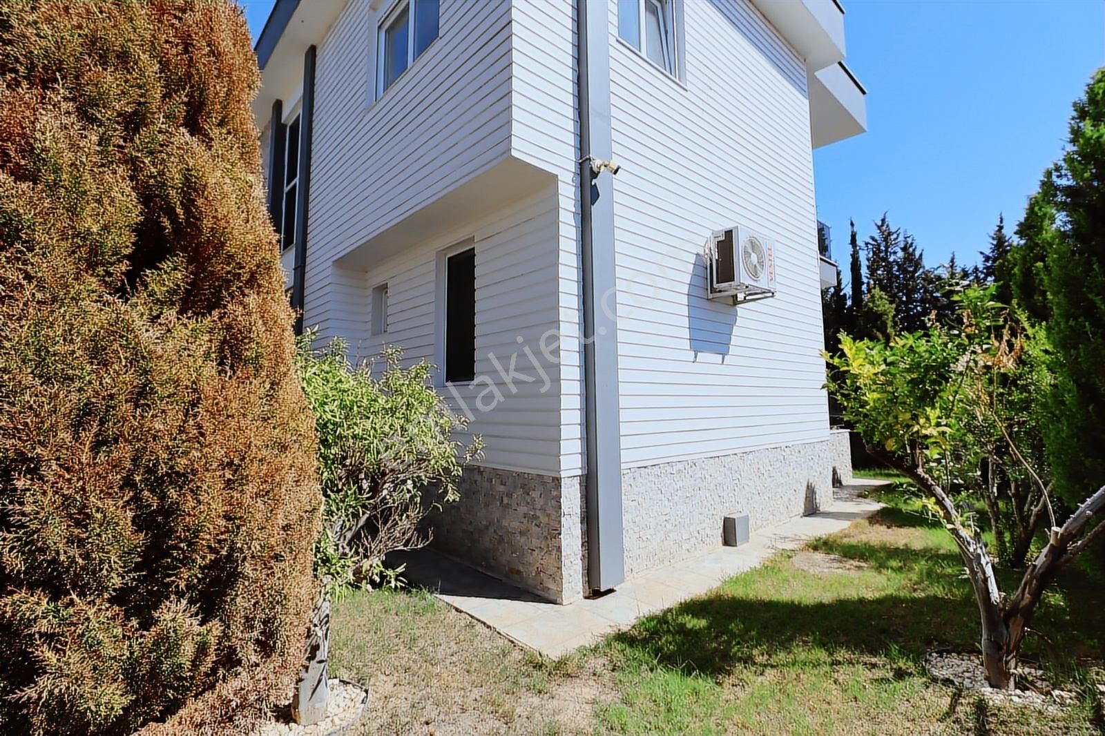 Döşemealtında Özel Havuzlu Müstakil Şık Villa | Tekce - Görsel 6