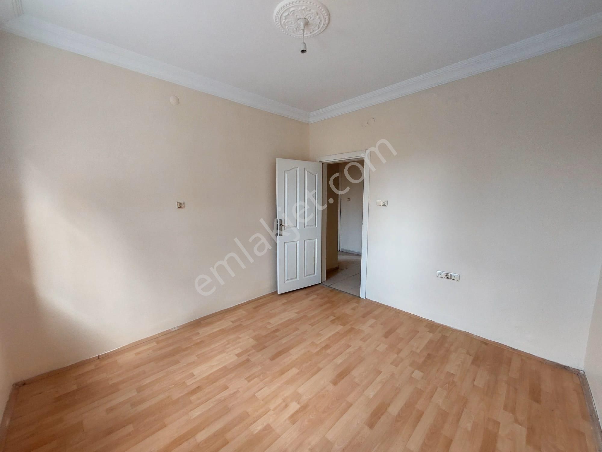 Recep Ümit'ten Şarhöyük Mahallesi Şarhöyük Sağlık Ocağının Yakınında Kiralık 3+1 Daire - Görsel 23