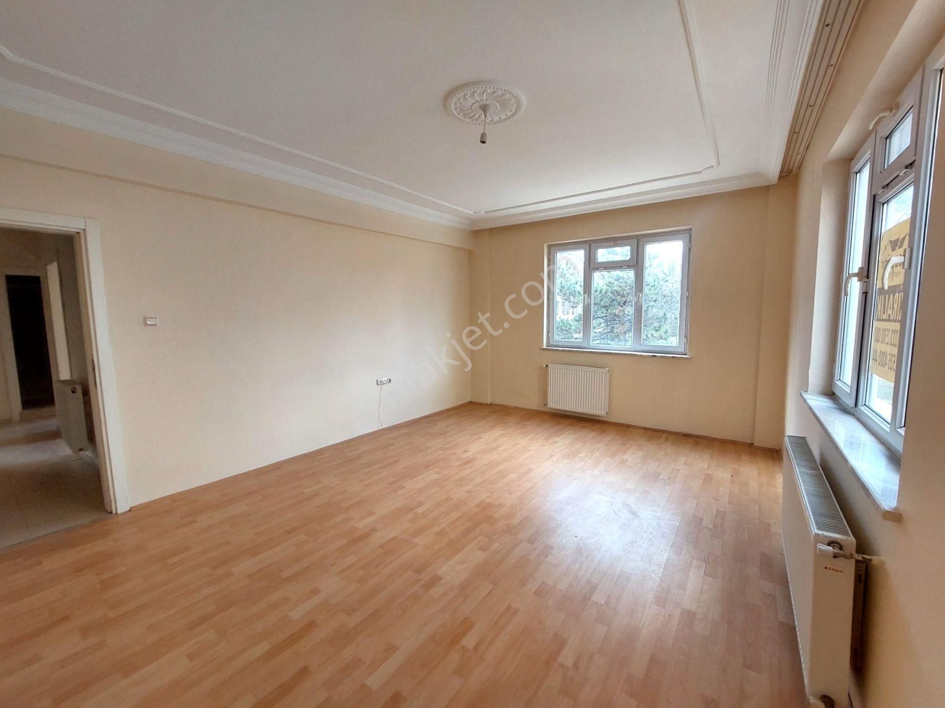 Recep Ümit'ten Şarhöyük Mahallesi Şarhöyük Sağlık Ocağının Yakınında Kiralık 3+1 Daire - Görsel 30