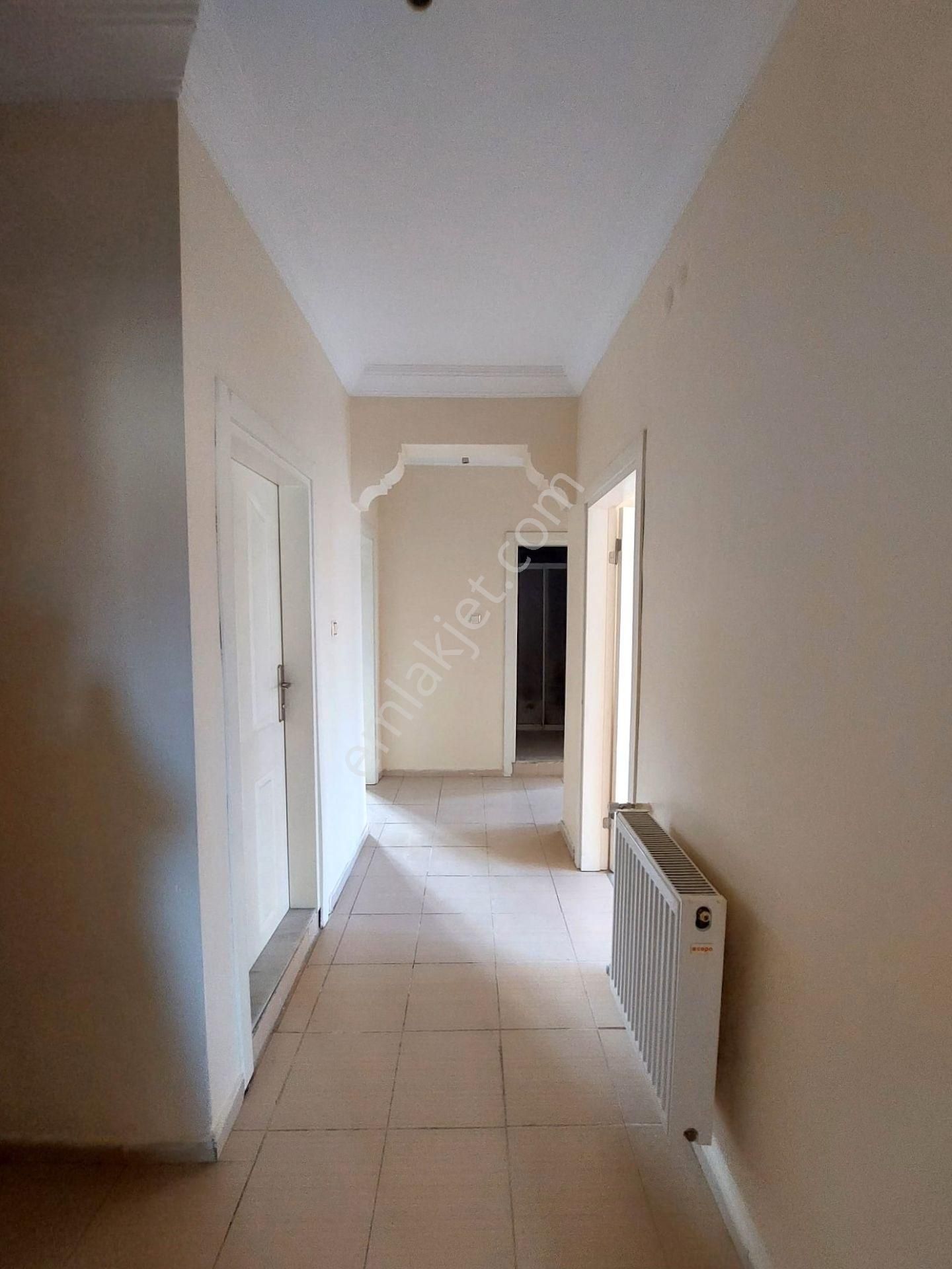 Recep Ümit'ten Şarhöyük Mahallesi Şarhöyük Sağlık Ocağının Yakınında Kiralık 3+1 Daire - Görsel 17