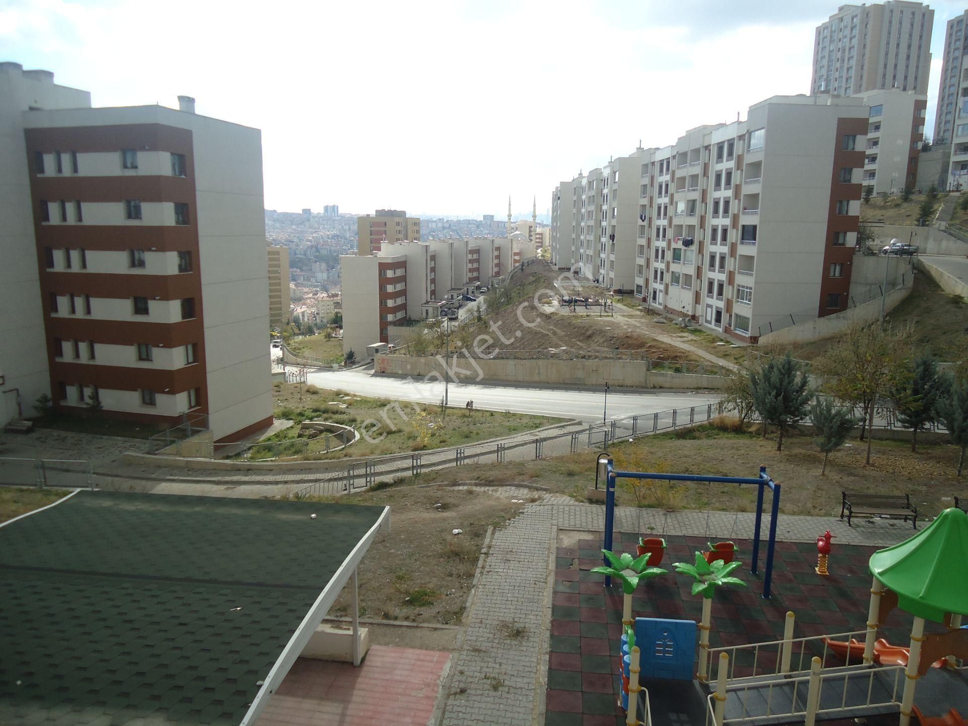 Krc'den Kısa Bloklarda Giriş Kat 2+1 Daire - Görsel 13
