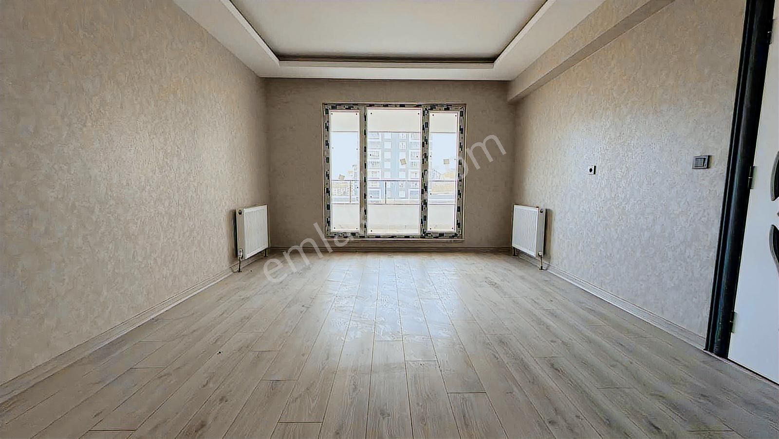 Saracık Mahallesi'nde Katta Bulvar Cepheli Sıfır 2+1 Daire - Görsel 26