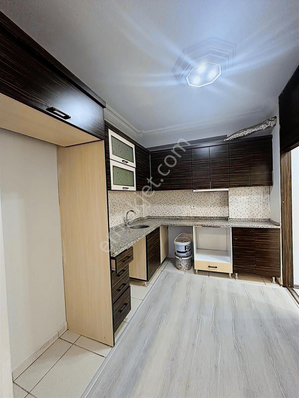 Antalya Şafak Mahallesi'nde 2 + 1 İçi Sıfırlanmış Daire - Görsel 6