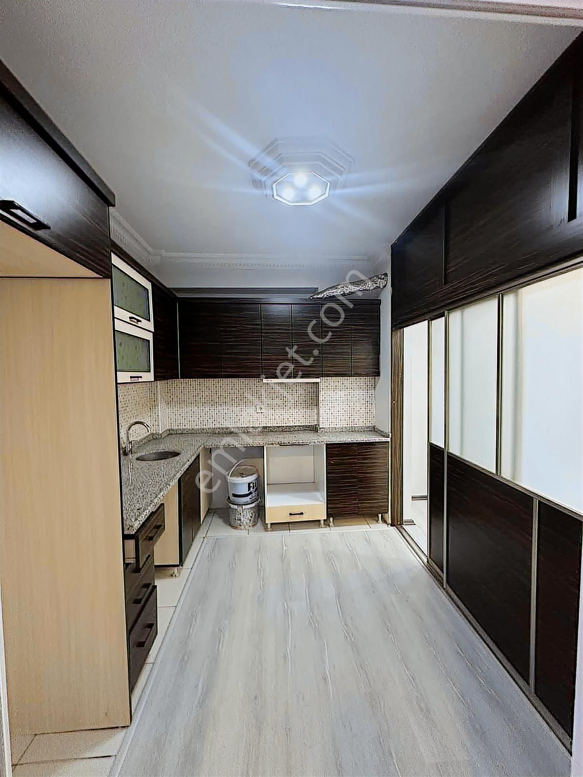 Antalya Şafak Mahallesi'nde 2 + 1 İçi Sıfırlanmış Daire - Görsel 2