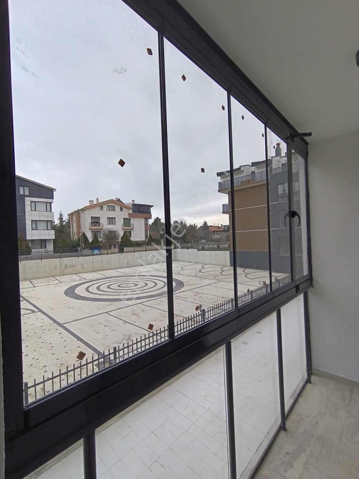 Nitra İncek Sitesi A Blokta Önü Açık Manzaralı 1+1 Kiralık Daire - Görsel 9