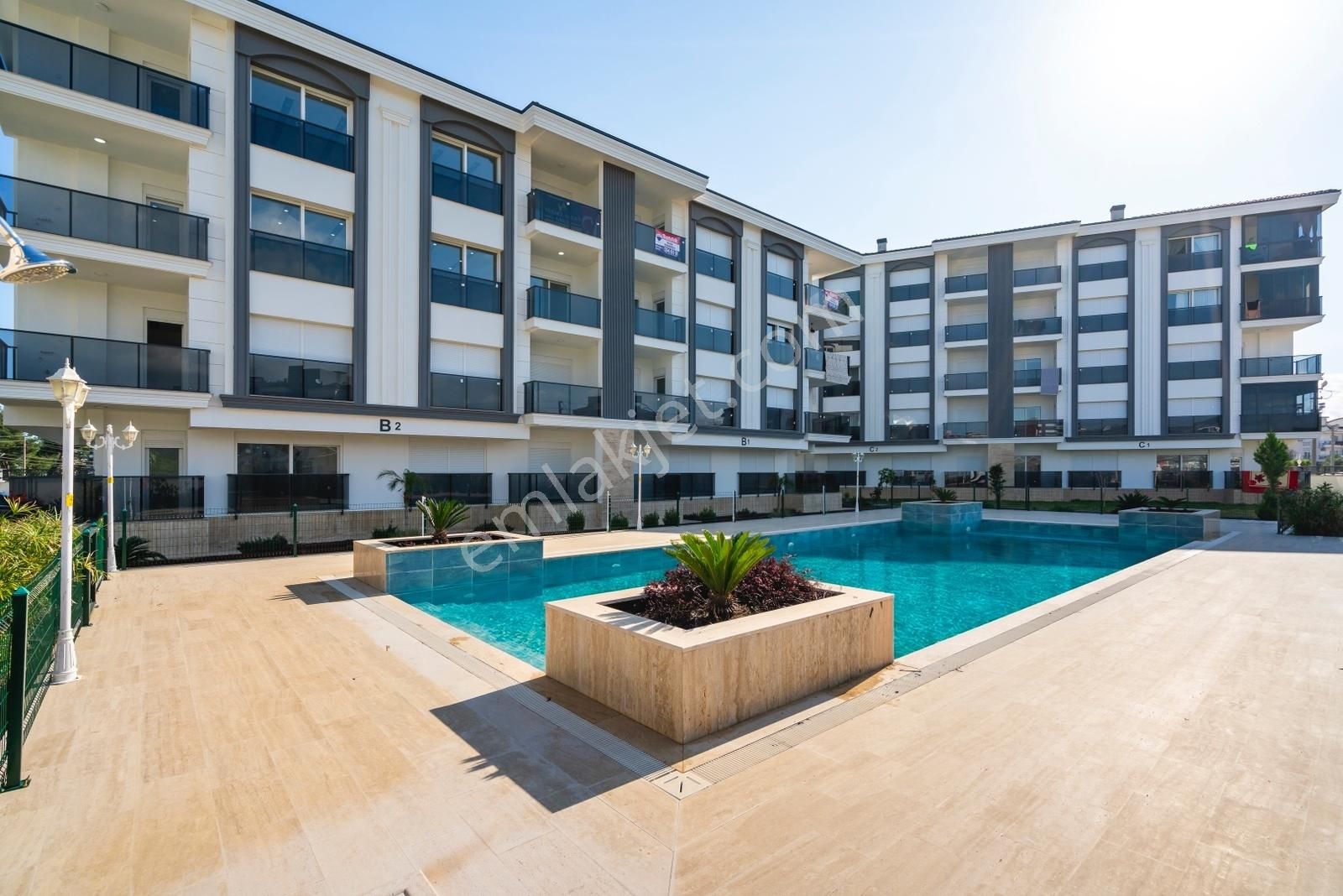 Ayanoğlu'nda Havuzlu Güvenlikli Sitede Sıfır 2+1 Satılık Daire - Görsel 2