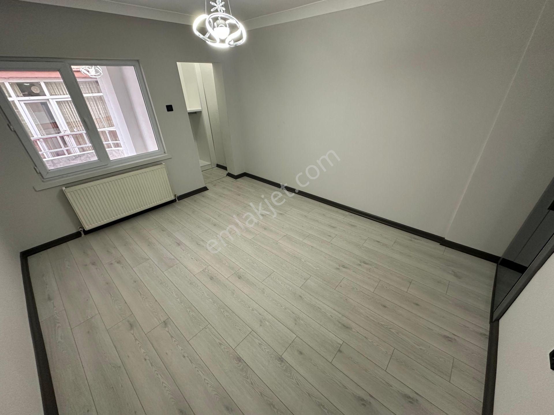 Sincan Plevnede Cadde Üzerinde Full Yapılı Ebeveyn Banyolu Giyinme Odalı Lüks Daire - Görsel 29