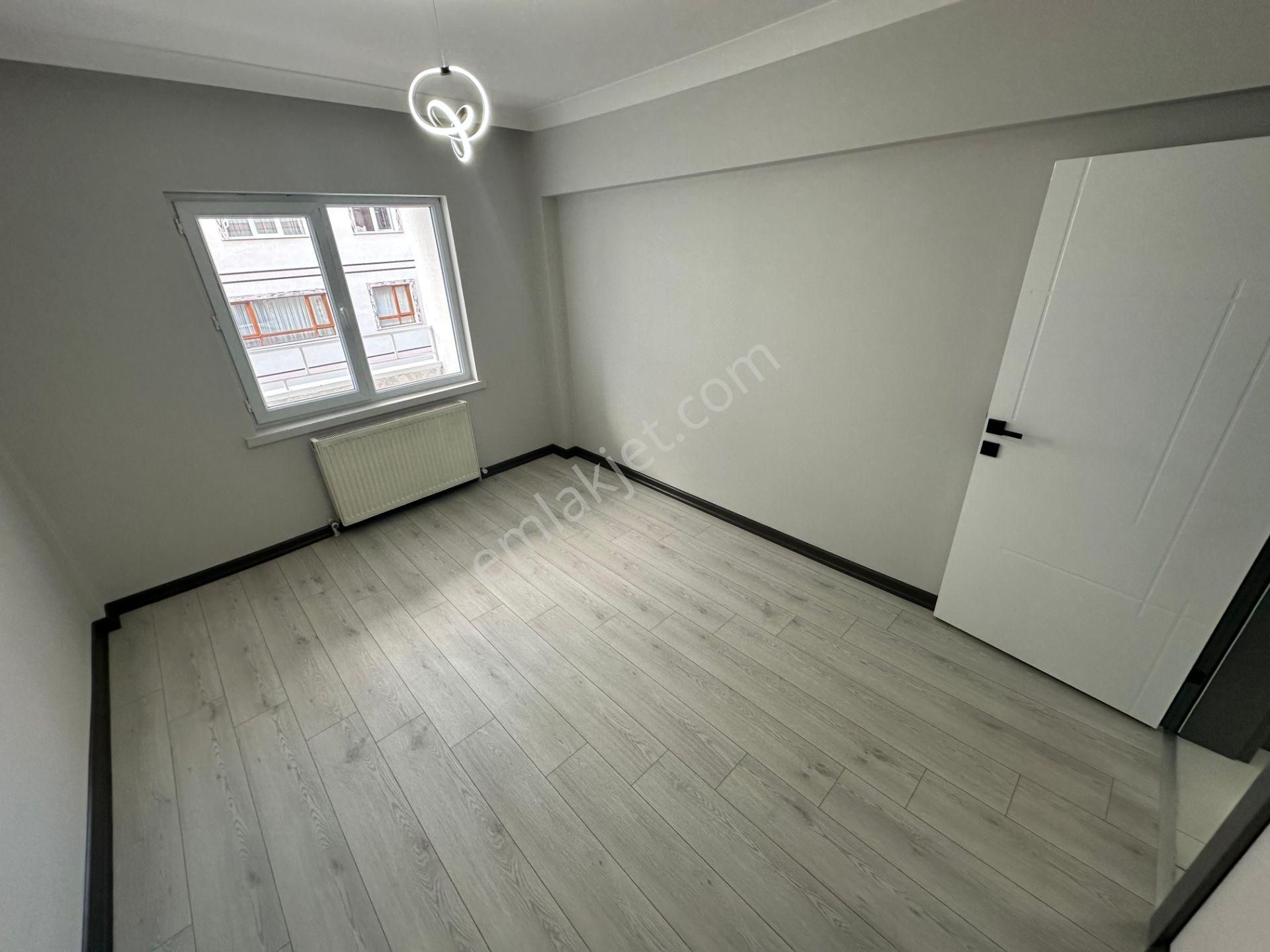 Sincan Plevnede Cadde Üzerinde Full Yapılı Ebeveyn Banyolu Giyinme Odalı Lüks Daire - Görsel 26