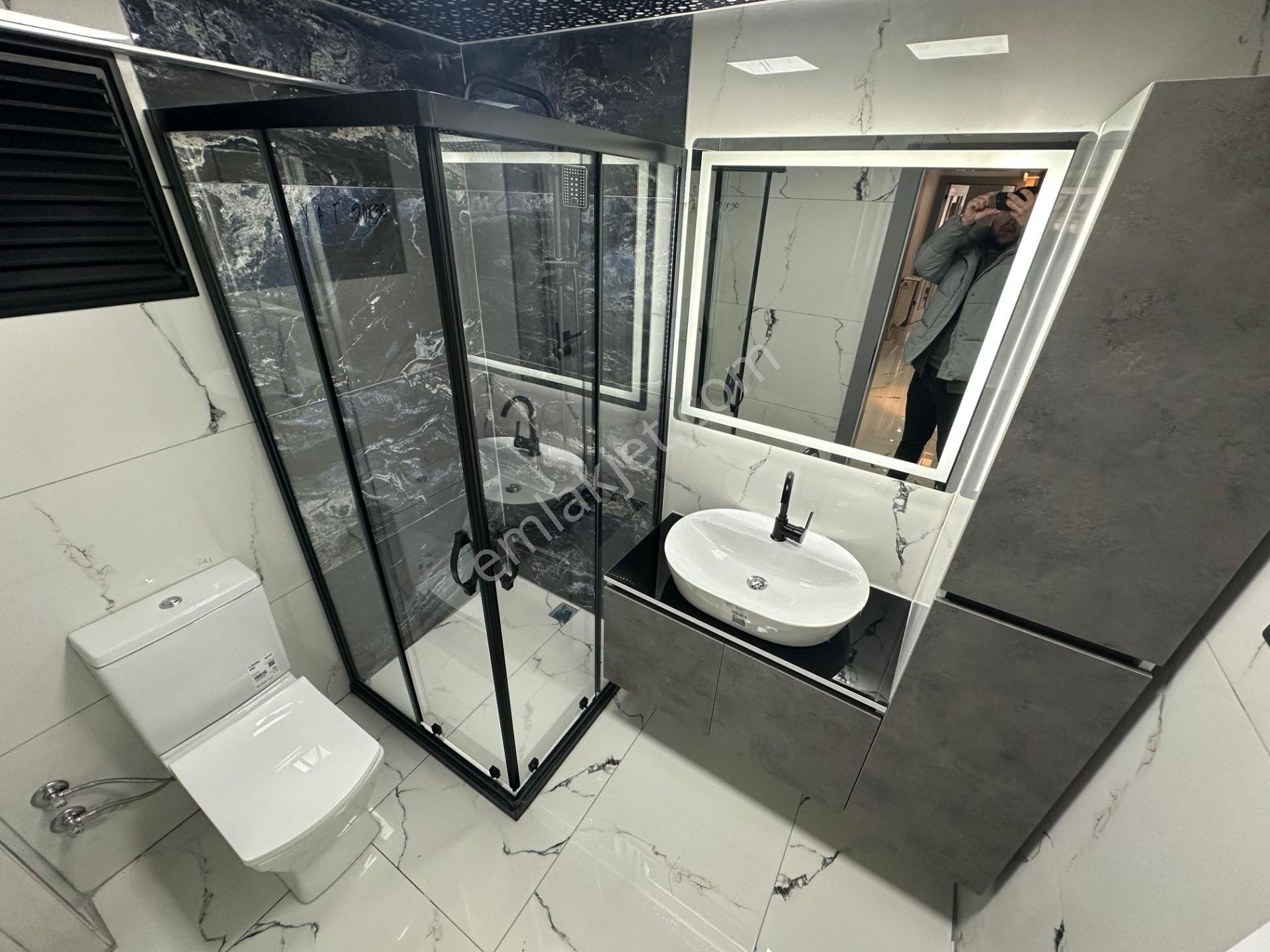 Sincan Plevnede Cadde Üzerinde Full Yapılı Ebeveyn Banyolu Giyinme Odalı Lüks Daire - Görsel 27