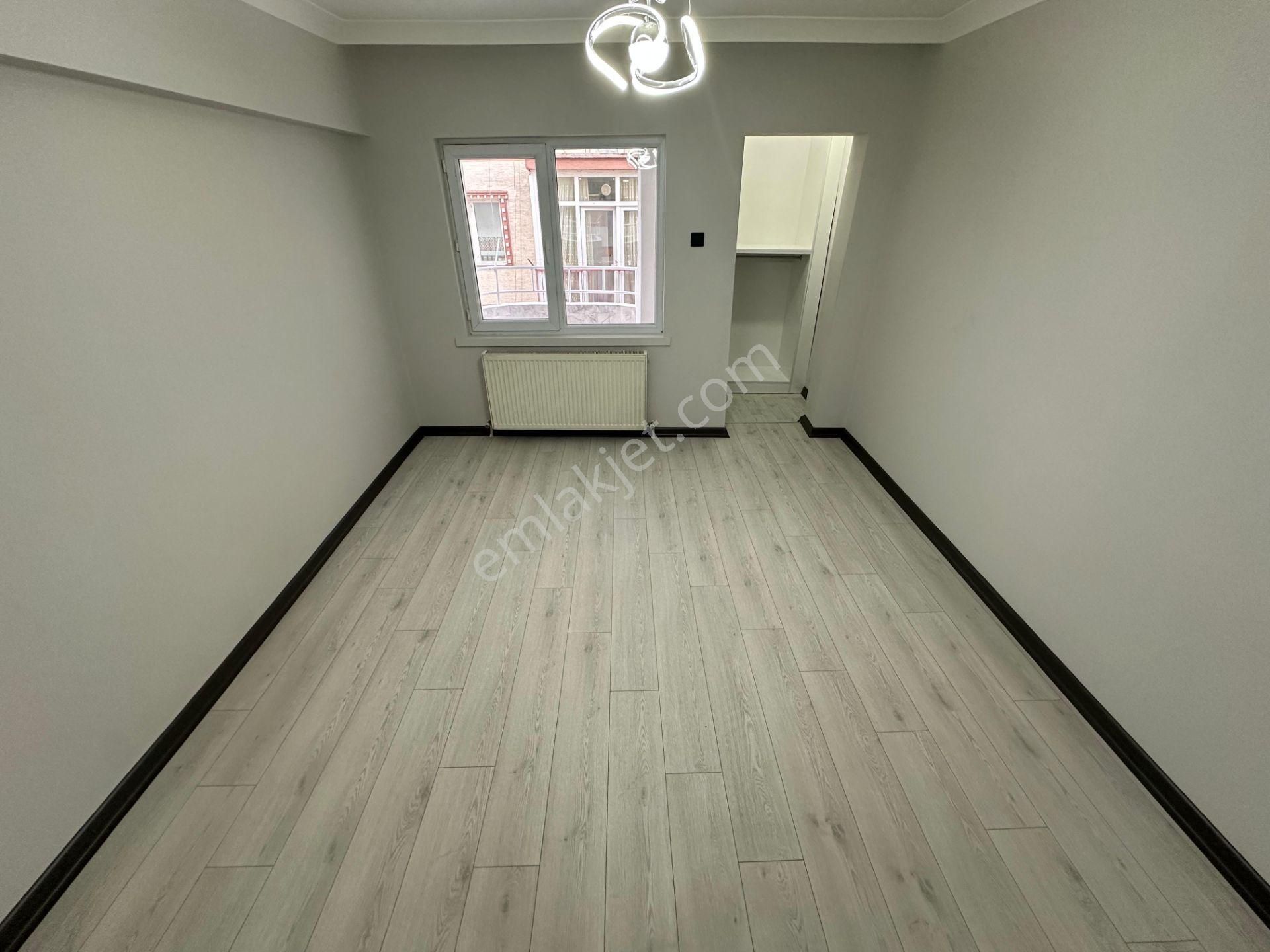 Sincan Plevnede Cadde Üzerinde Full Yapılı Ebeveyn Banyolu Giyinme Odalı Lüks Daire - Görsel 30