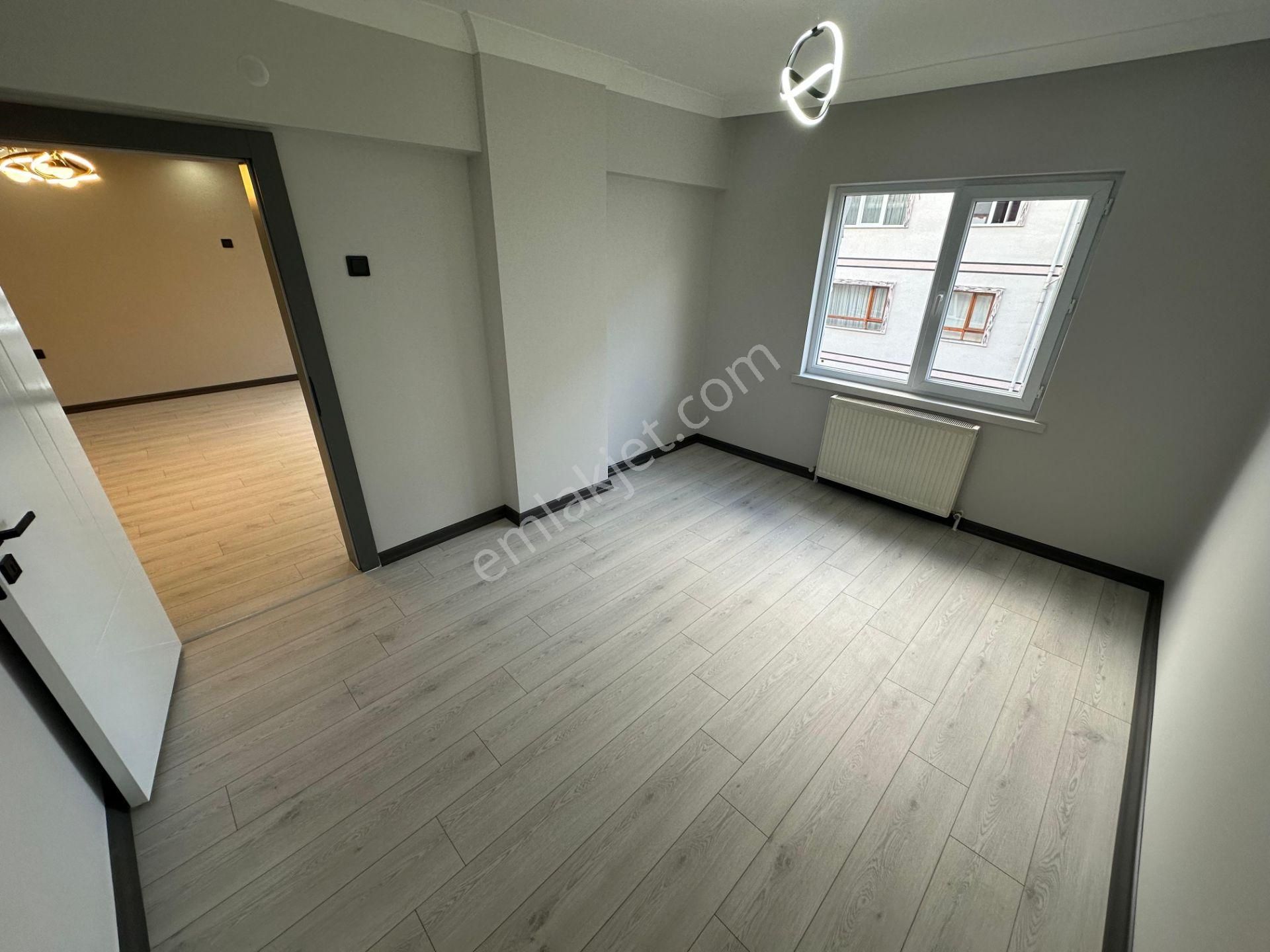 Sincan Plevnede Cadde Üzerinde Full Yapılı Ebeveyn Banyolu Giyinme Odalı Lüks Daire - Görsel 23