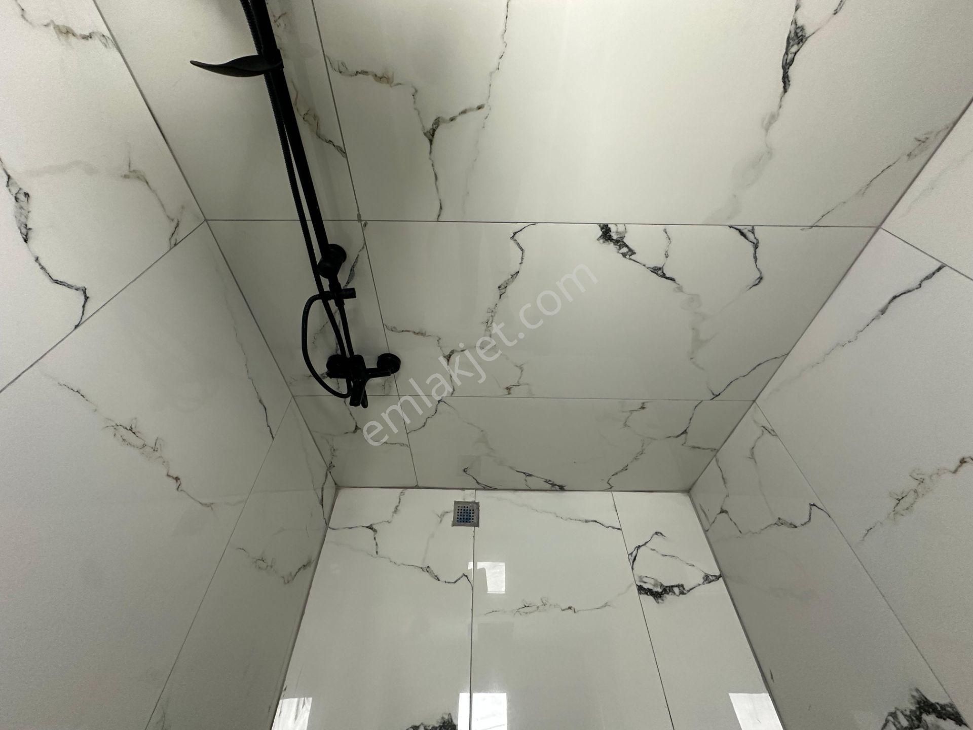 Sincan Plevnede Cadde Üzerinde Full Yapılı Ebeveyn Banyolu Giyinme Odalı Lüks Daire - Görsel 9