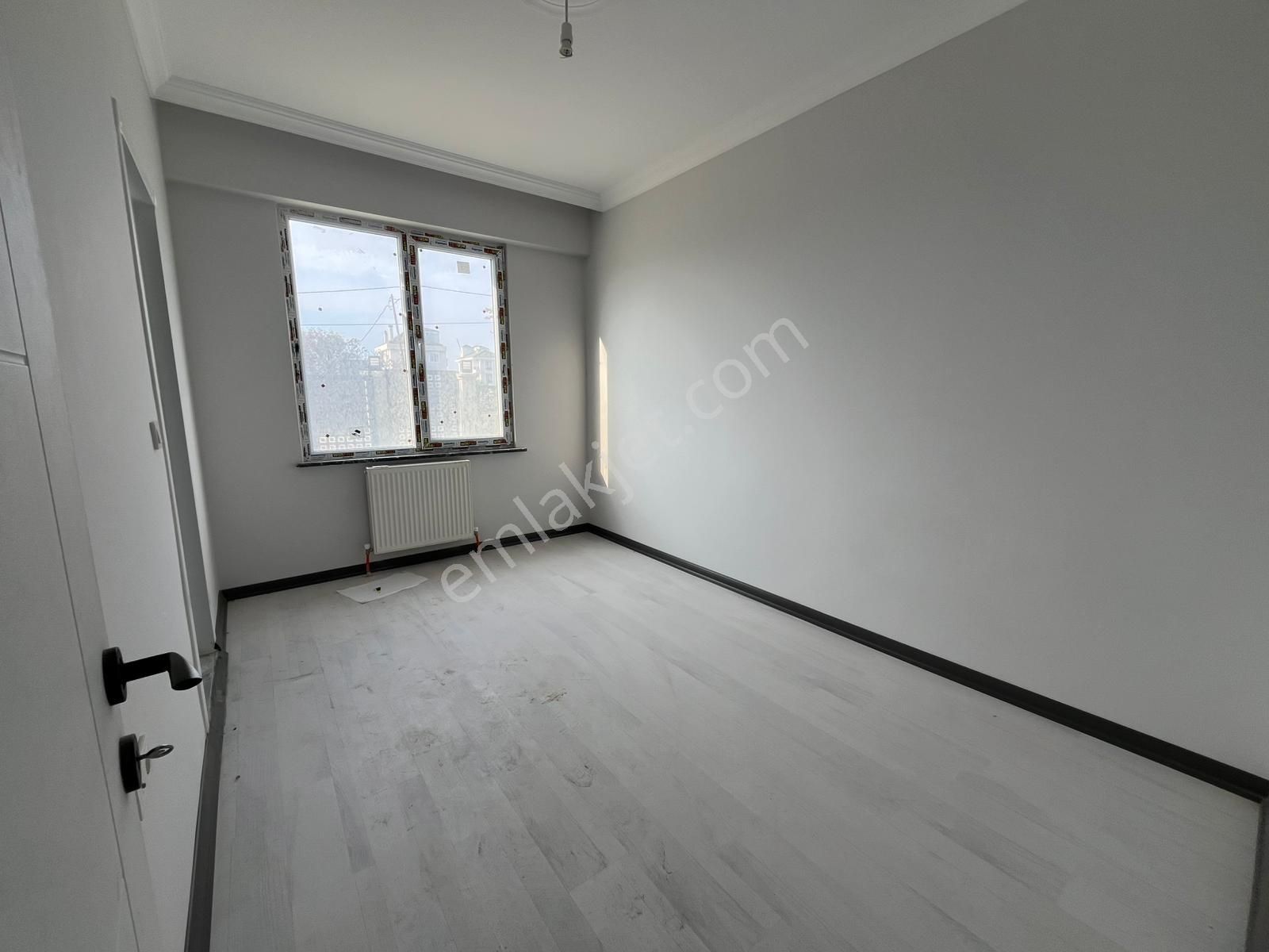 B.çekmece Kumburgaz'da Lüks Sitede İçinde 2+1 Satılık Daire - Görsel 11