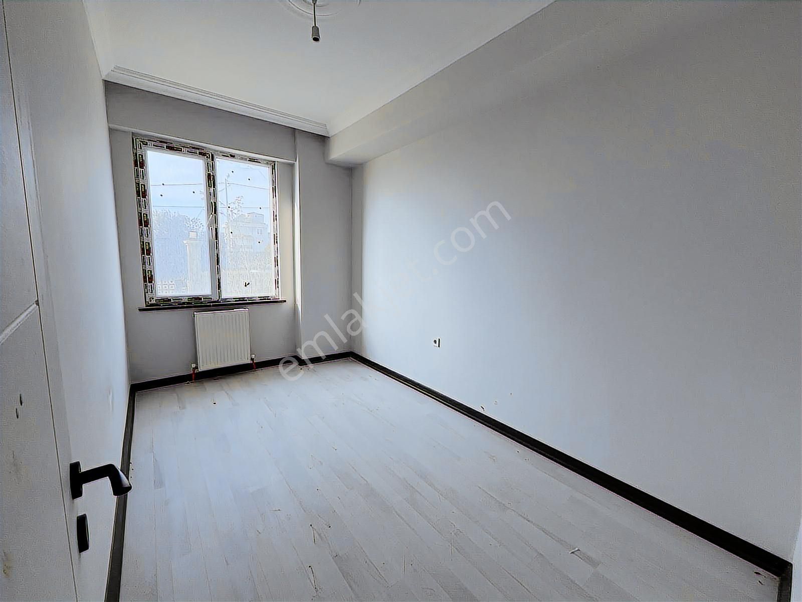 B.çekmece Kumburgaz'da Lüks Sitede İçinde 2+1 Satılık Daire - Görsel 3