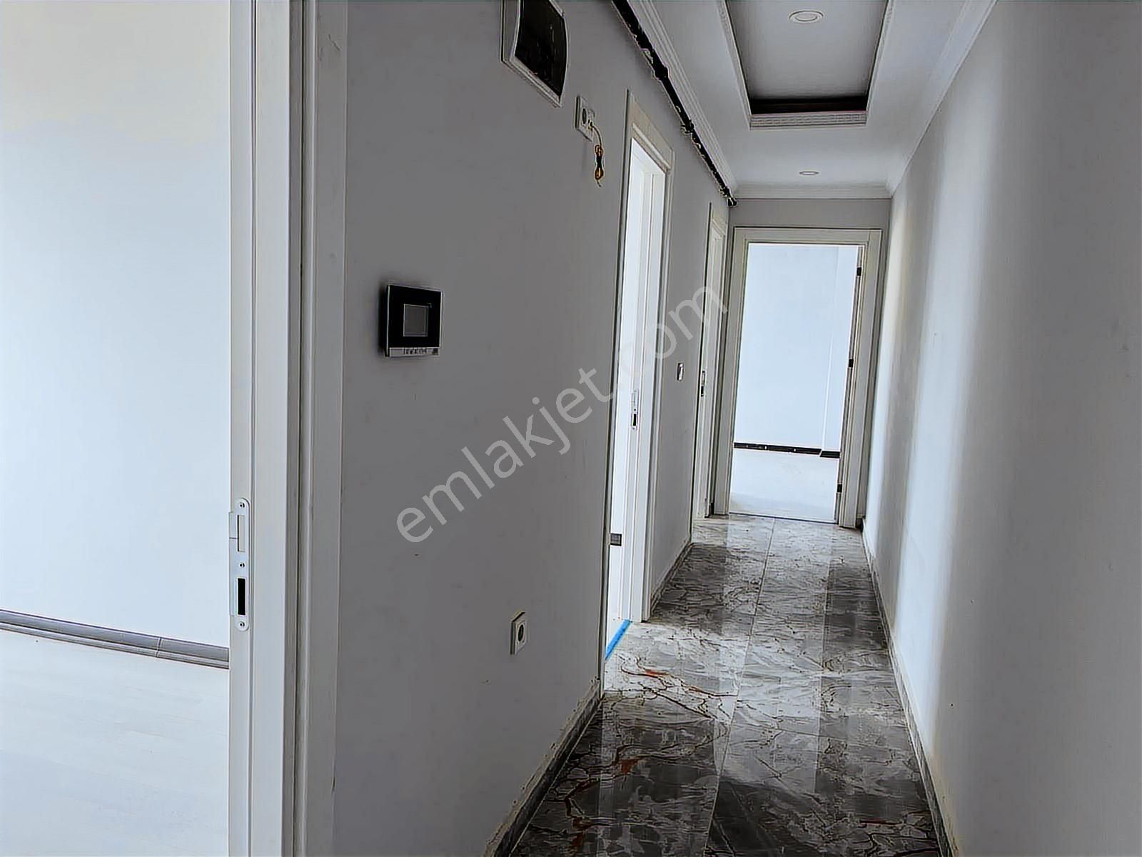 B.çekmece Kumburgaz'da Lüks Sitede İçinde 2+1 Satılık Daire - Görsel 5