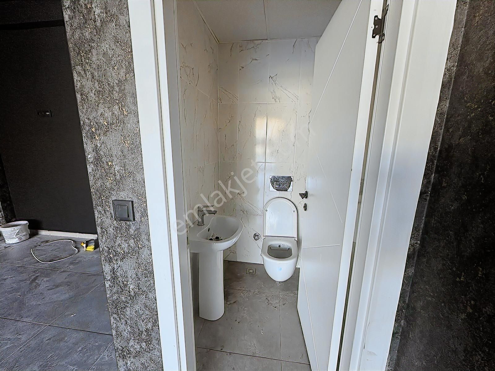 E-5 Kenarı Tavşantepe Metro Istasyonu Yakını Kiralık Dükkan - Görsel 6