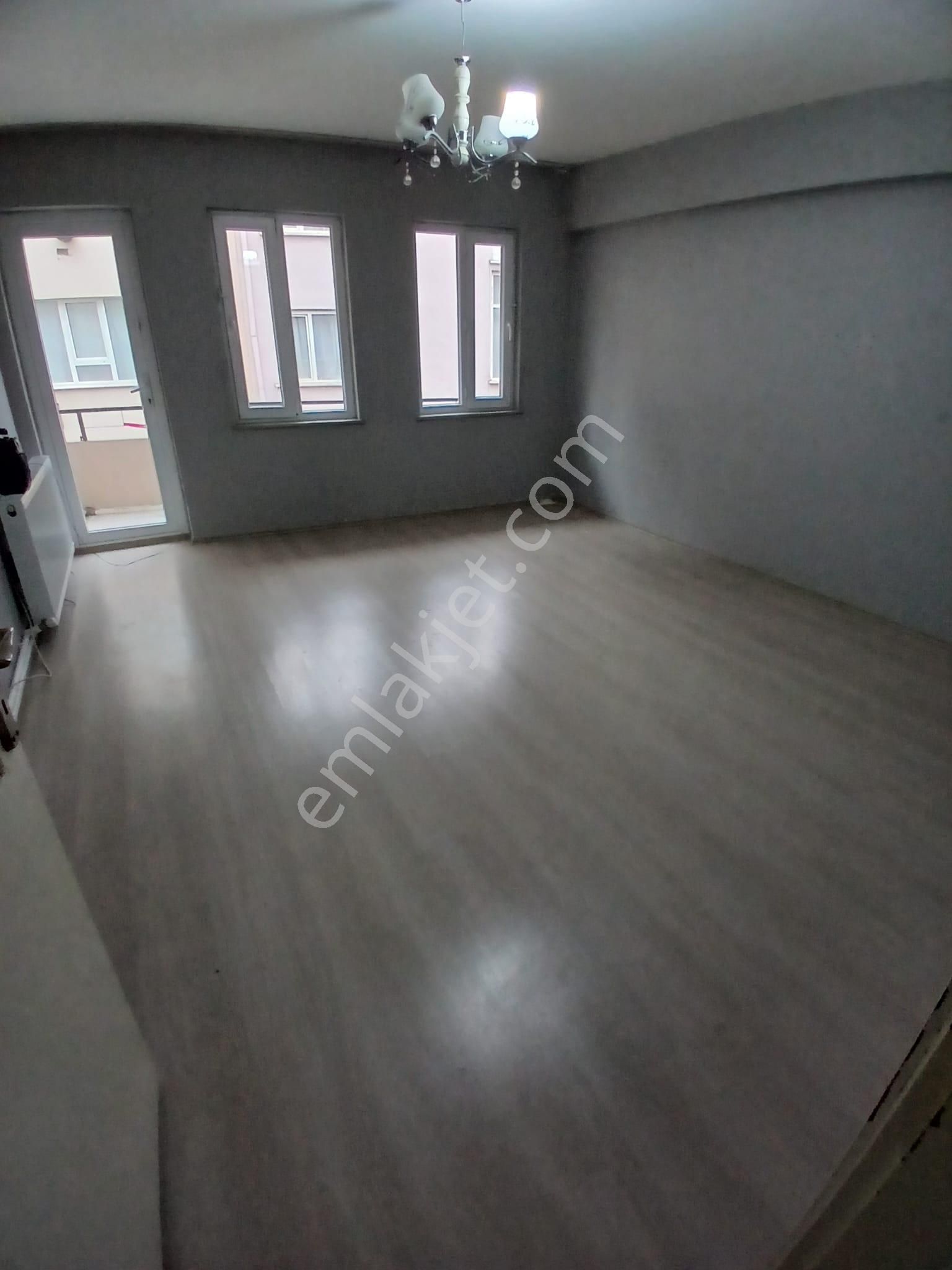 İpekçilik Karaağaç Mahallesinde Çift Cepheli Ara Kat Kiralık Daire - Görsel 2