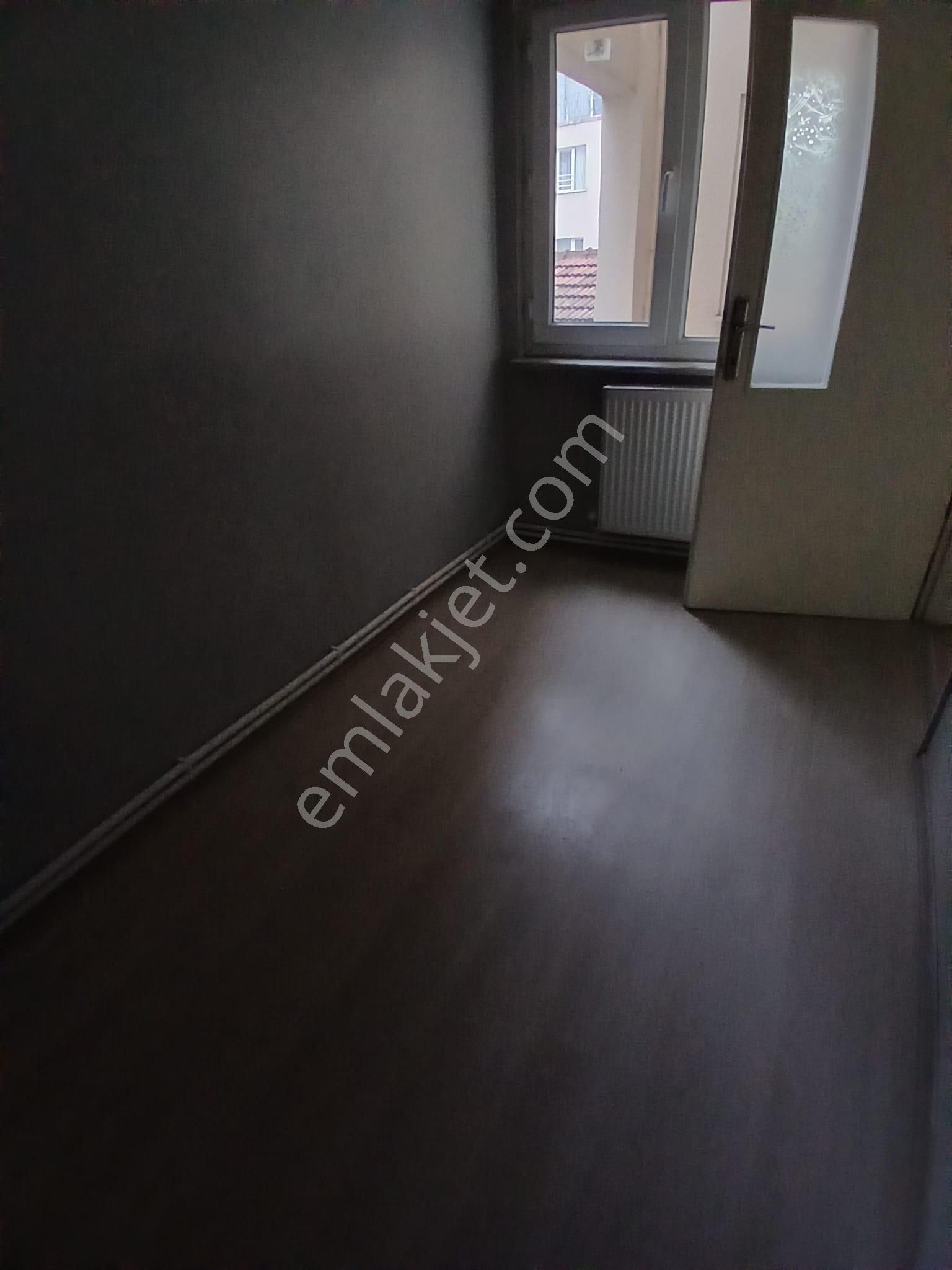 İpekçilik Karaağaç Mahallesinde Çift Cepheli Ara Kat Kiralık Daire - Görsel 7