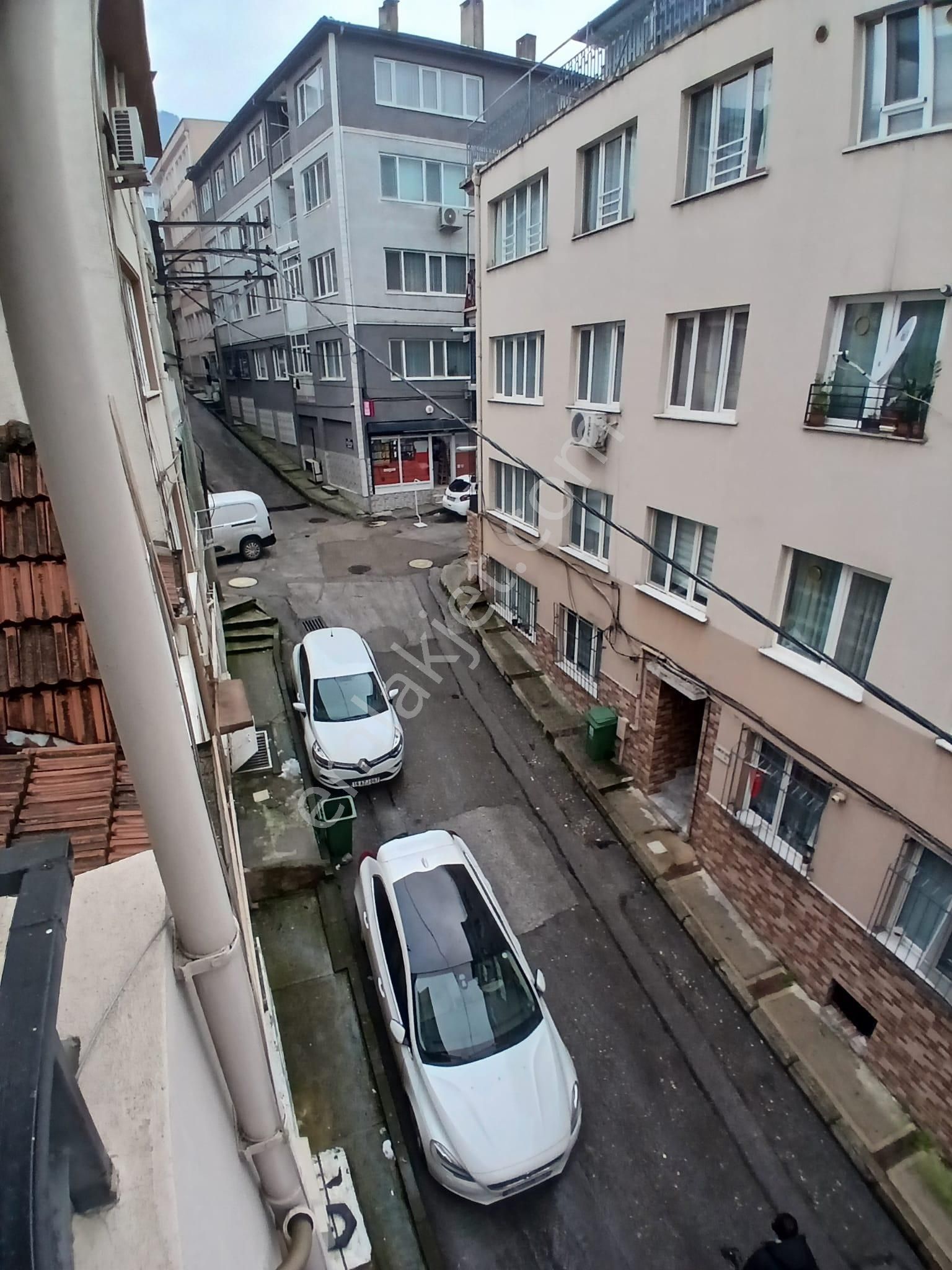 İpekçilik Karaağaç Mahallesinde Çift Cepheli Ara Kat Kiralık Daire - Görsel 21