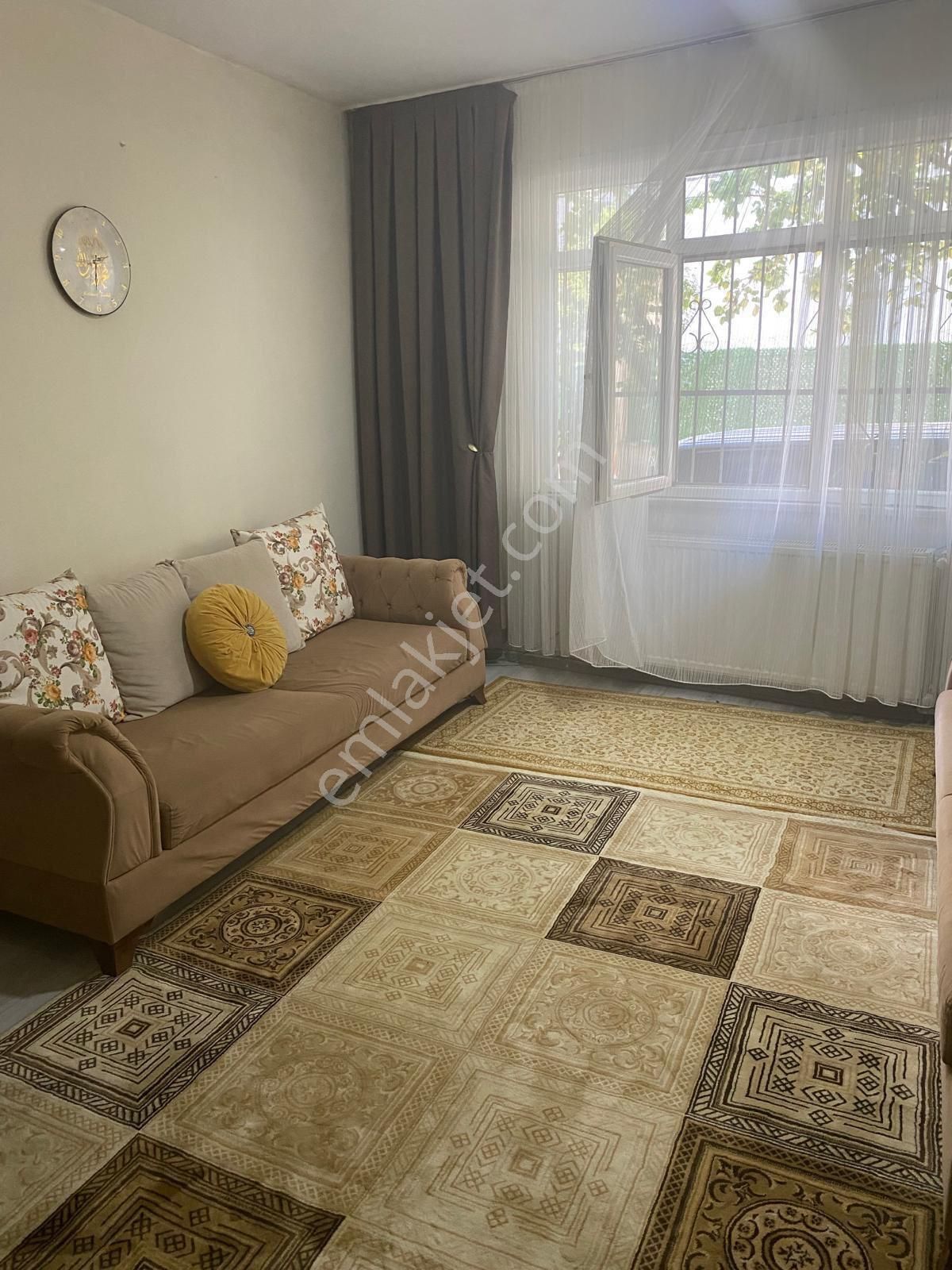 Bağcilar Demirkapi Mahlasi Giriş Kat 2+1 75m2 - Görsel 3