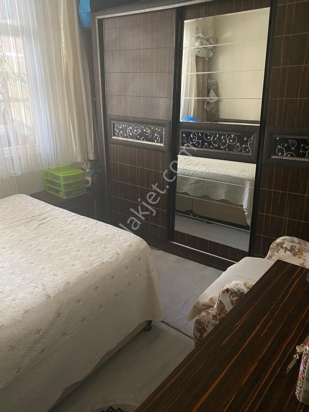 Bağcilar Demirkapi Mahlasi Giriş Kat 2+1 75m2 - Görsel 5