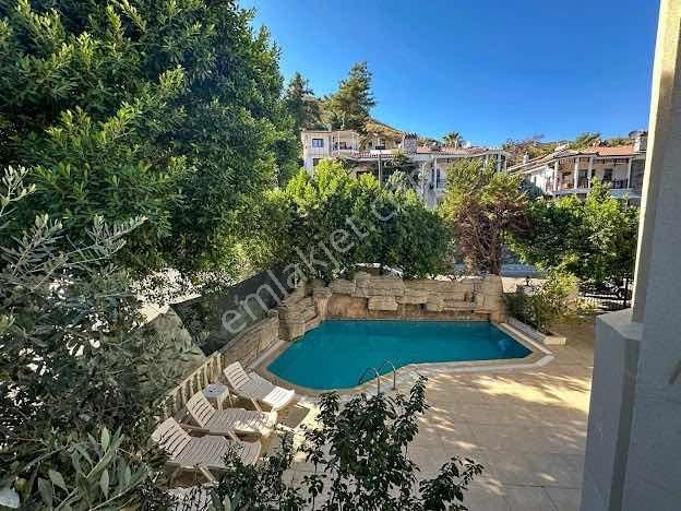 İçmeler'de Doğa İle İç İçe Satılık Villa - Görsel 24