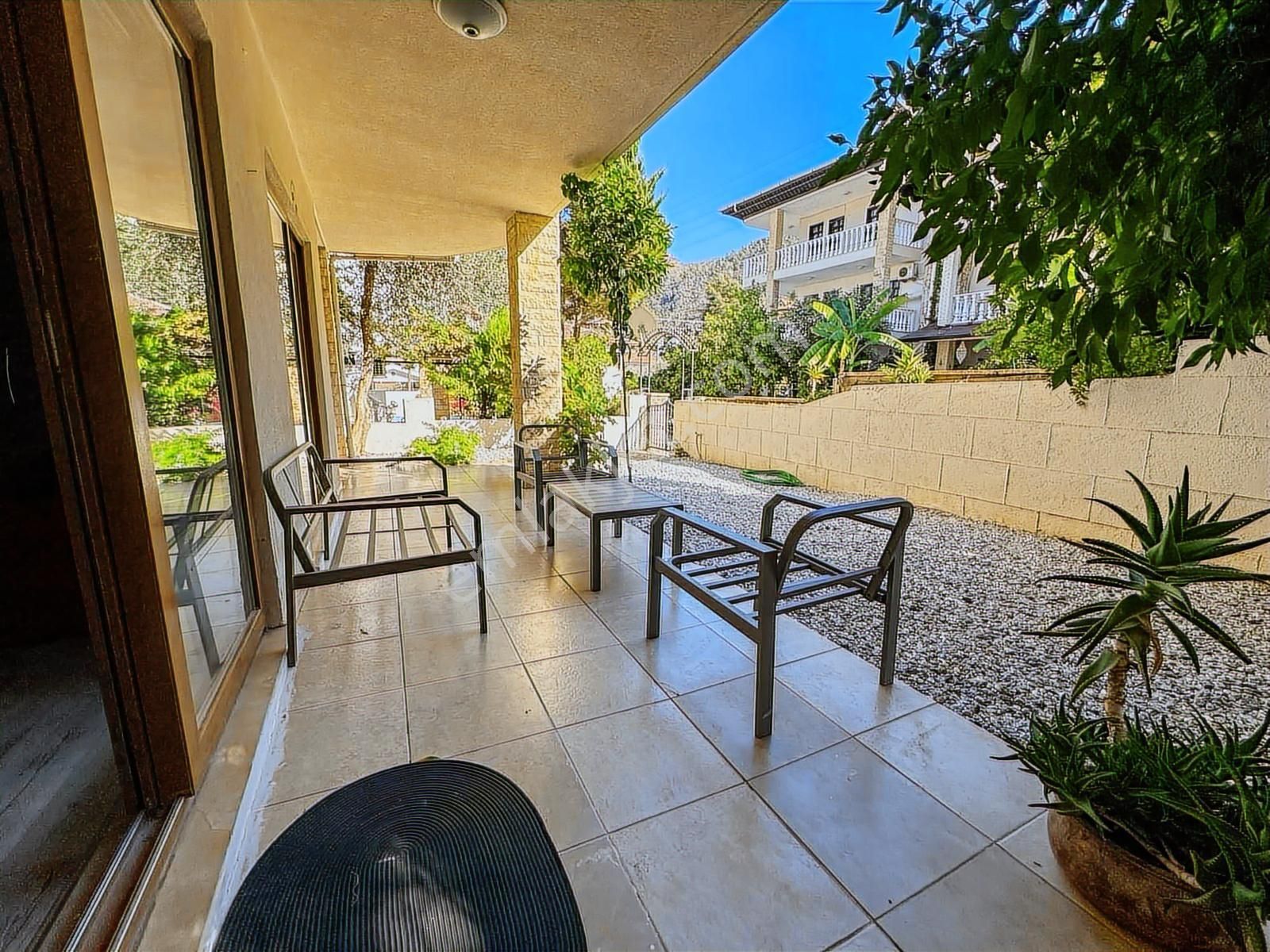 İçmeler'de Doğa İle İç İçe Satılık Villa - Görsel 22