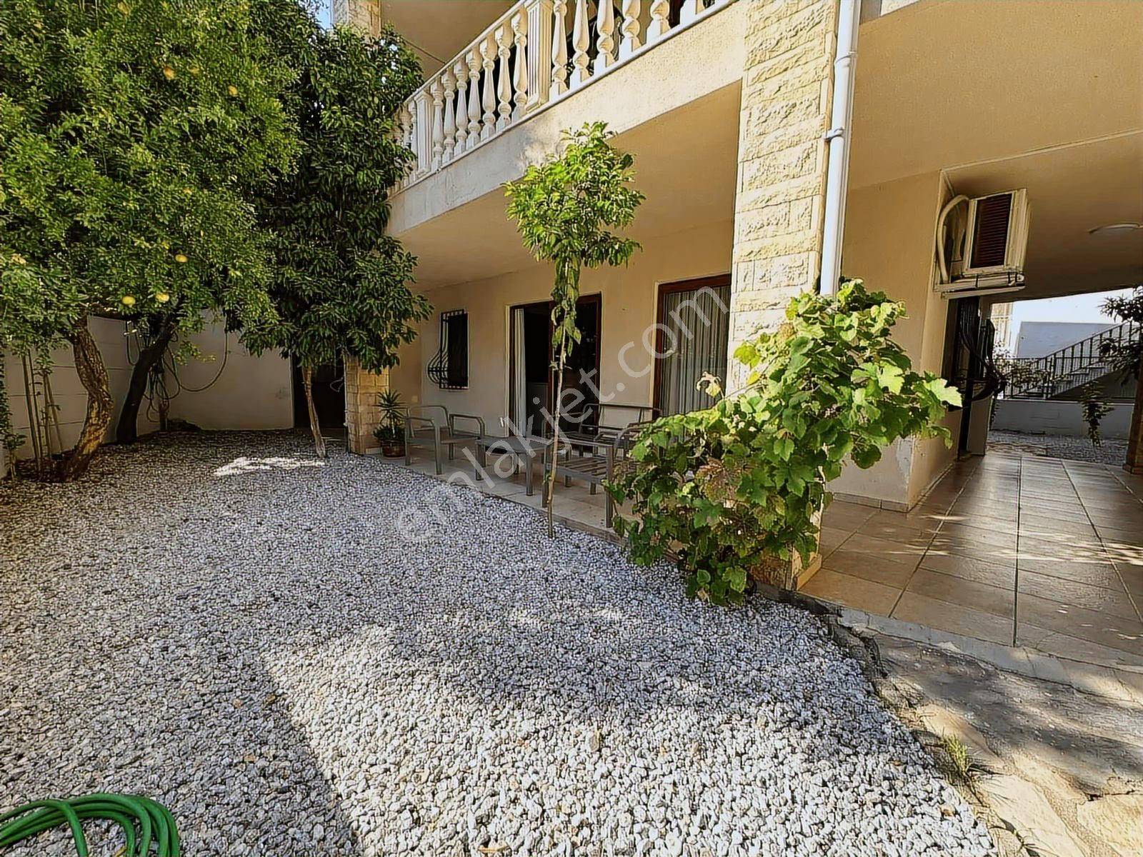 İçmeler'de Doğa İle İç İçe Satılık Villa - Görsel 32