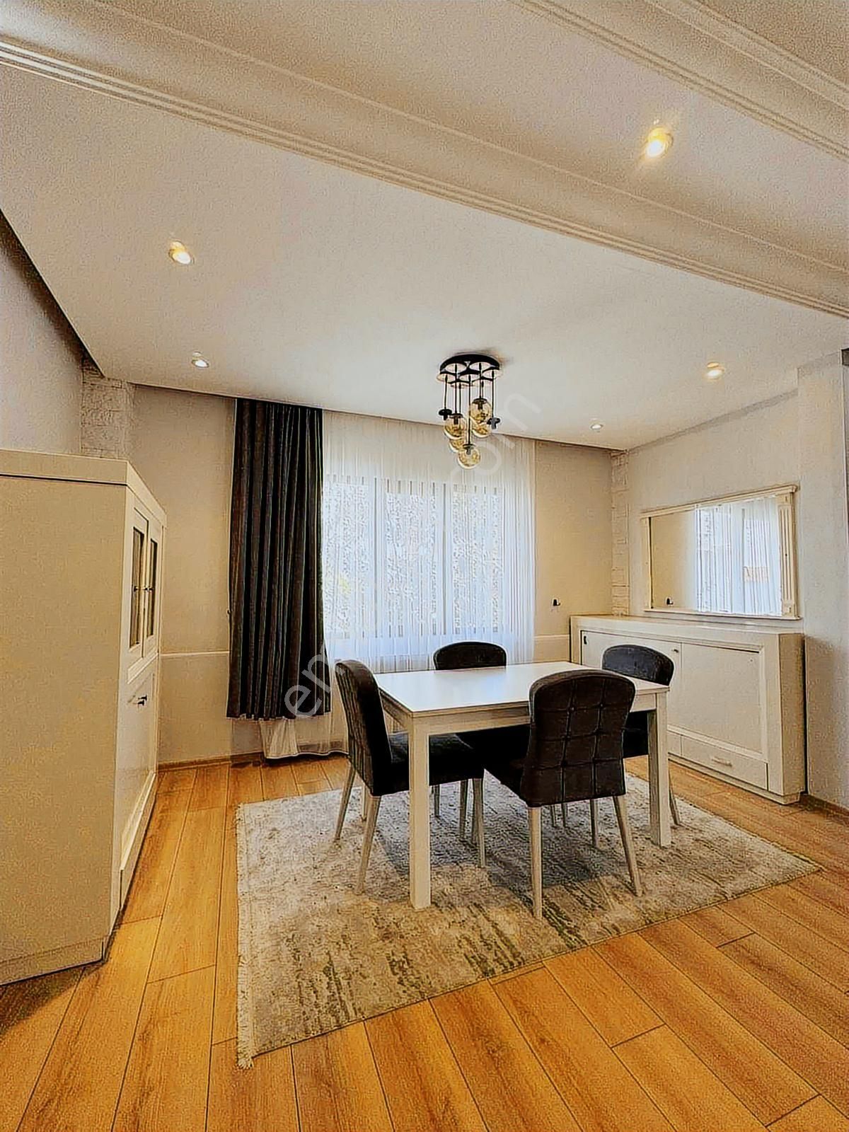İçmeler'de Doğa İle İç İçe Satılık Villa - Görsel 10
