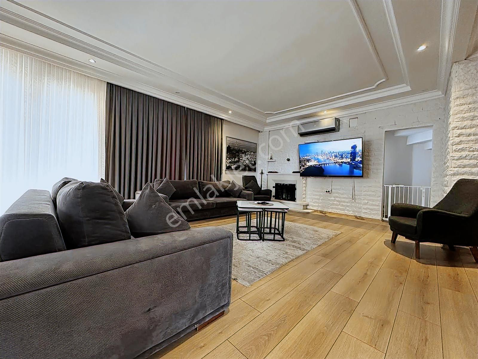 İçmeler'de Doğa İle İç İçe Satılık Villa - Görsel 9