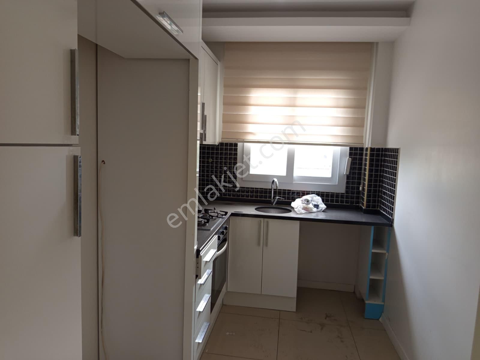 Bm"den Forum Avm'ye Yakın Müstakil Teraslı 2+1 Kiralık Ofis - Görsel 5