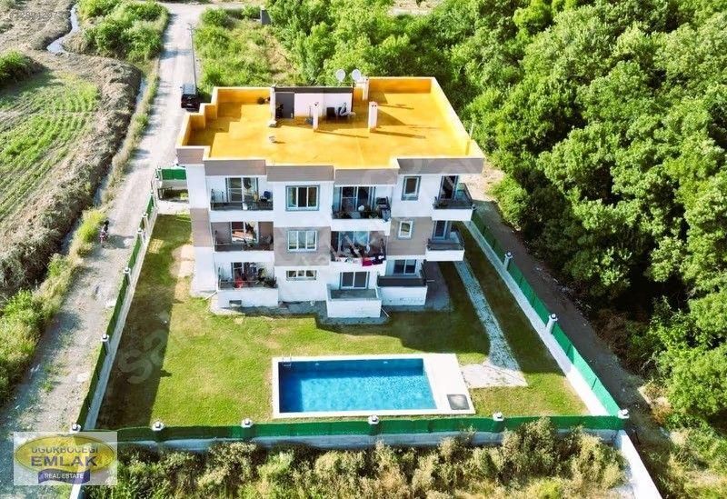 Dalaman Şerefler'de Havuzlu Kiralık 2+1 Daire