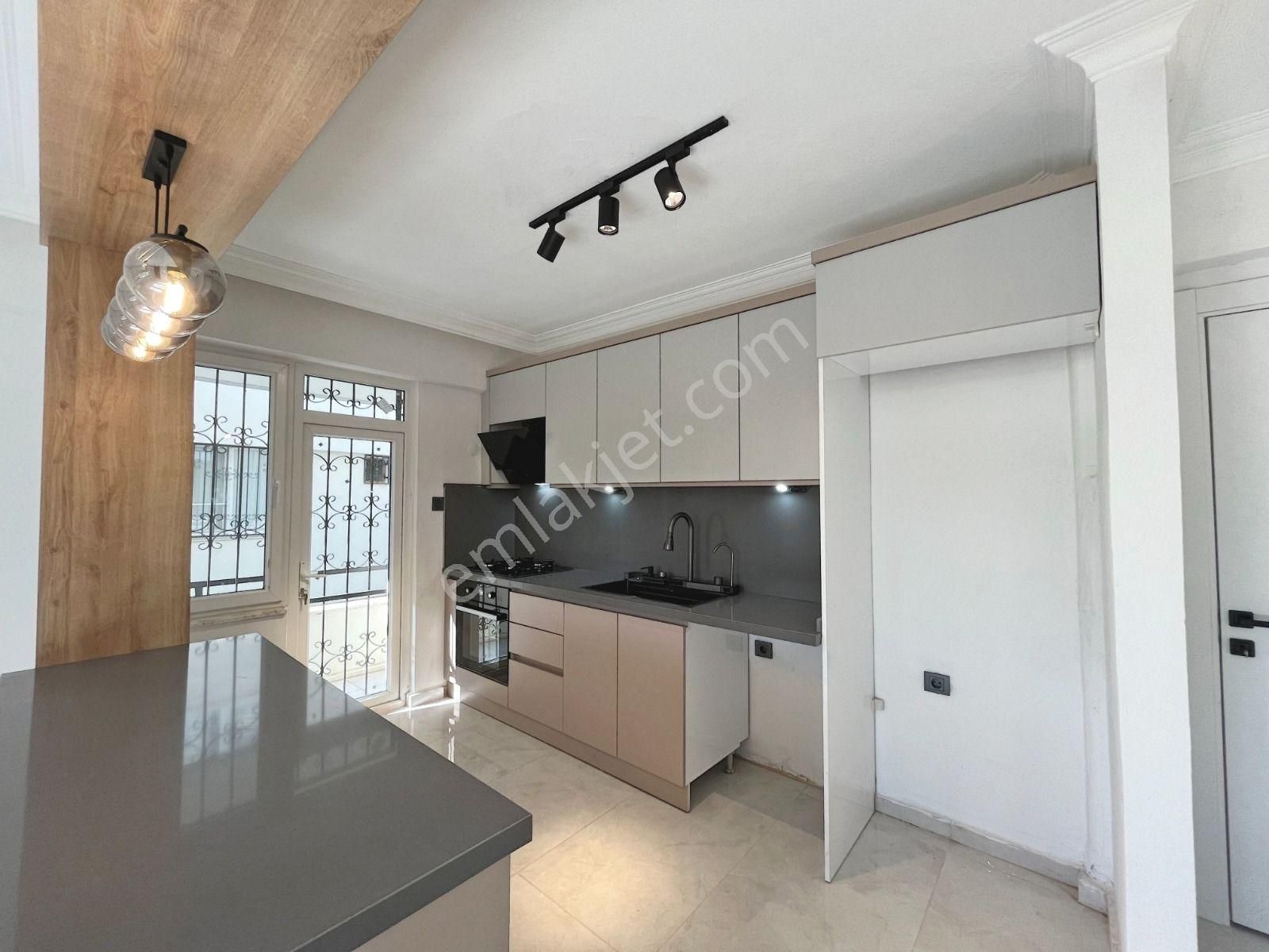 💥 Güç Gayrimenkul'den Akçay'da İçi Lüx Yapılı Müstakil Tadında Satılık 2+1 Daire