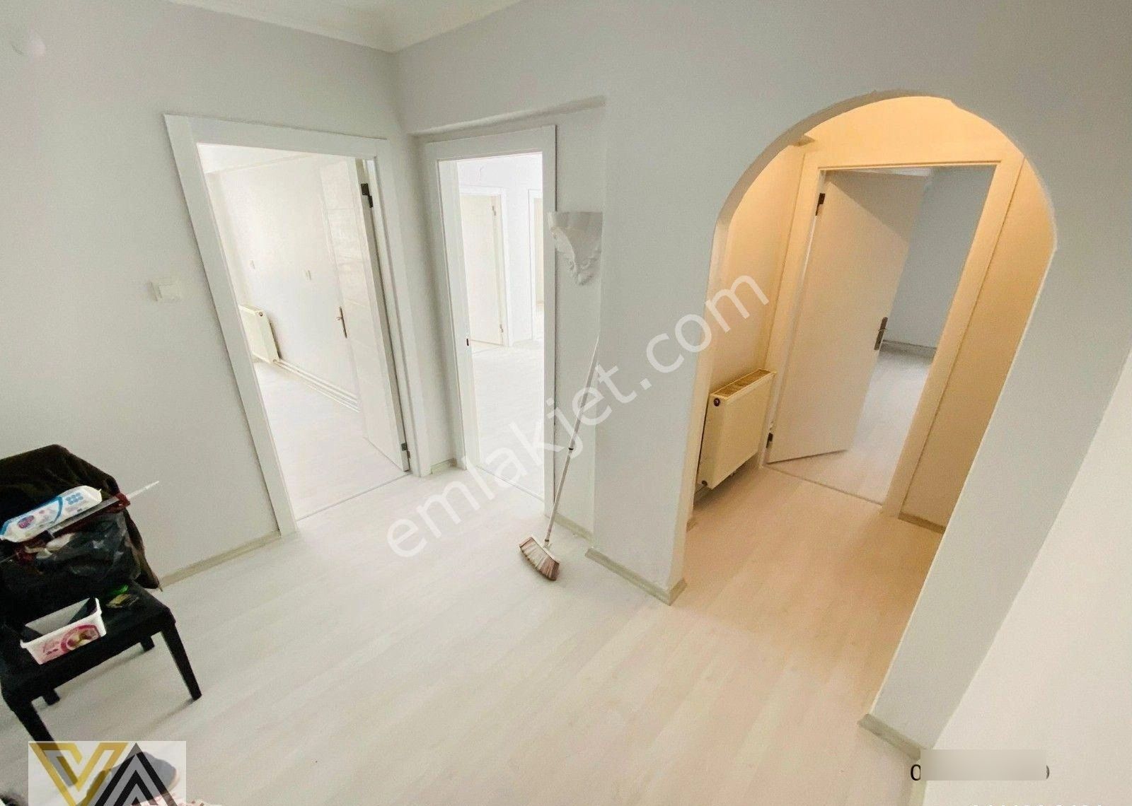 Valentia'dan Natoyolu Cadde Üzeri Yapılı 3+1 Satılık Daire !!! - Görsel 2