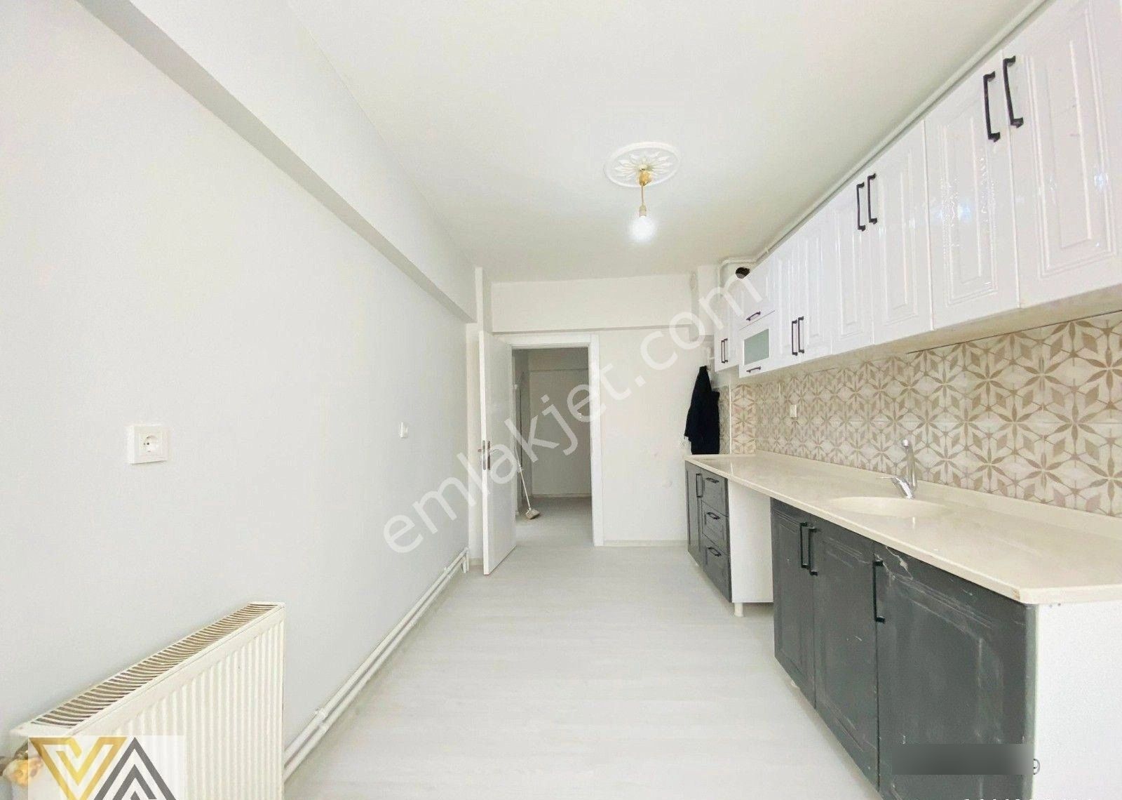 Valentia'dan Natoyolu Cadde Üzeri Yapılı 3+1 Satılık Daire !!! - Görsel 16