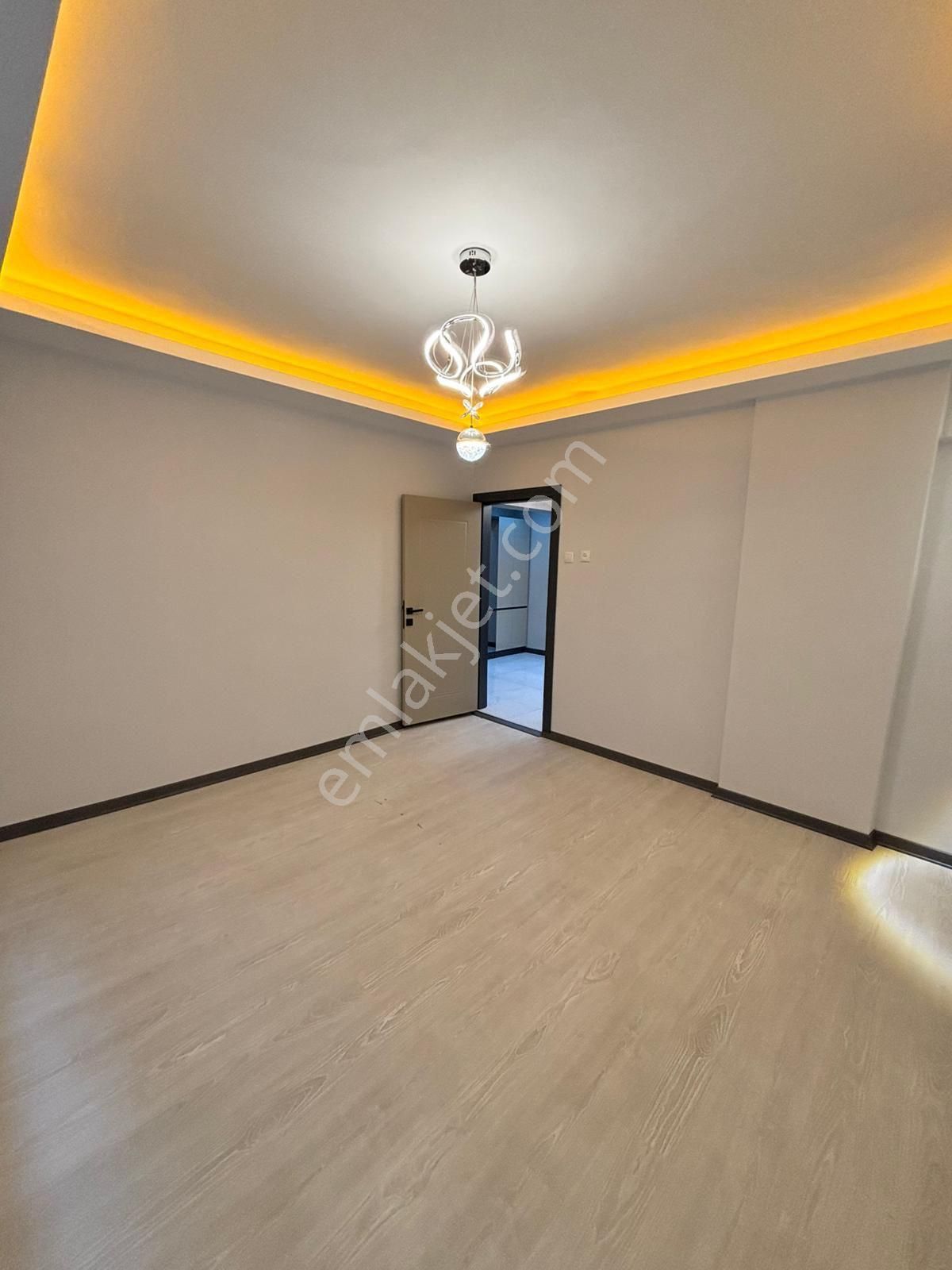 Sincan Akşemsettin'de Yüksek Giriş (altta Daire) Geniş Full Yapılı Ultralüx 3+1 Mükemmel Konumda - Görsel 20